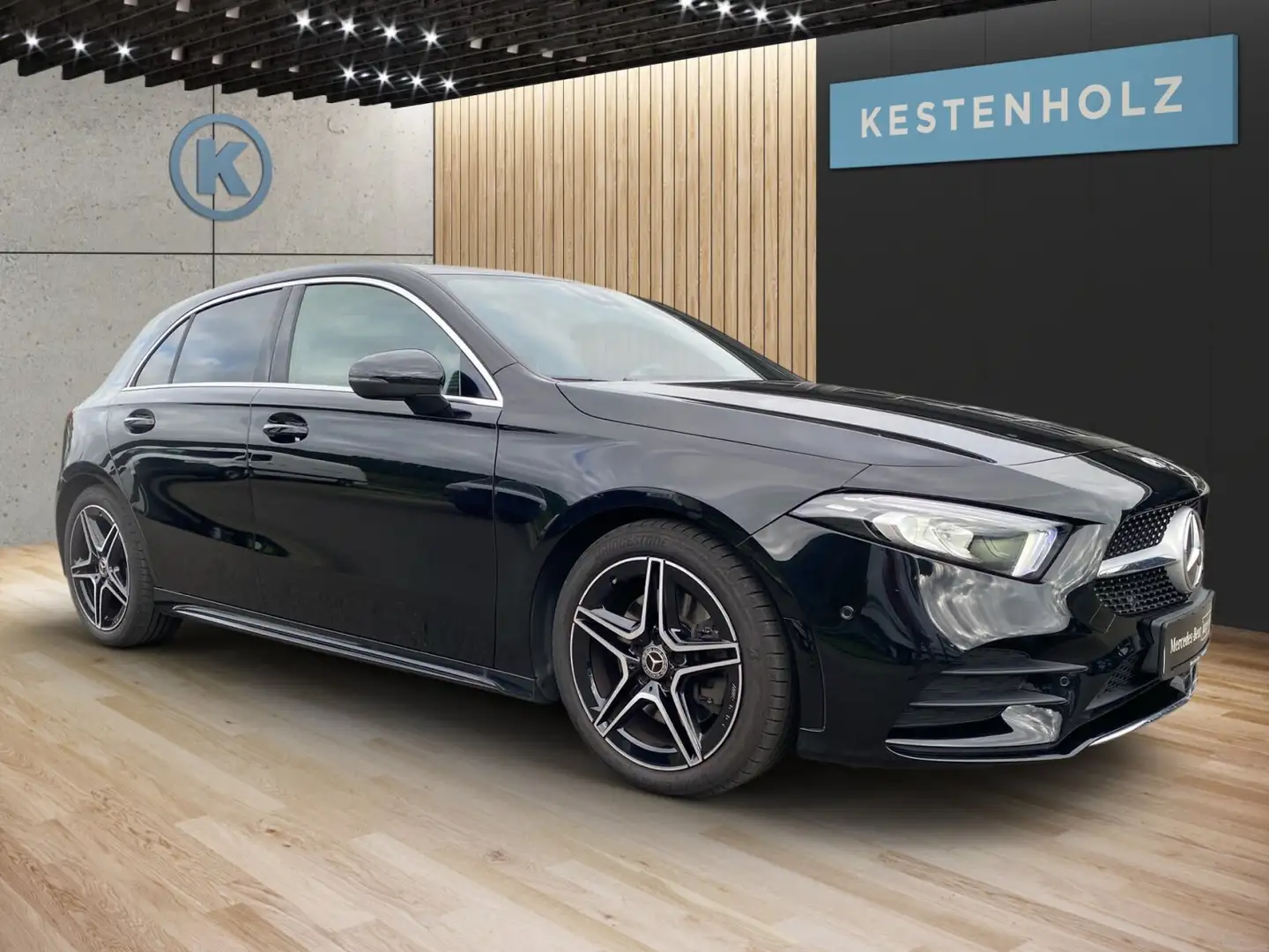 Mercedes-Benz A 250 A 250 Kompakt *AMG*KAMERA*SHZ*LED*AMBIENTELICHT* Schwarz - 2