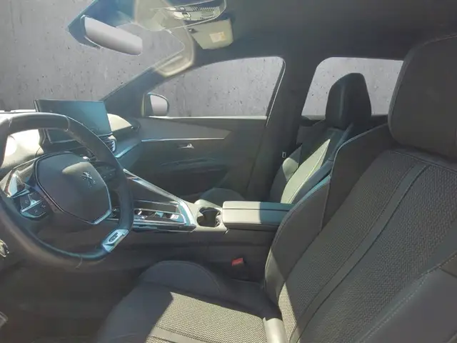 Peugeot 3008 view 9