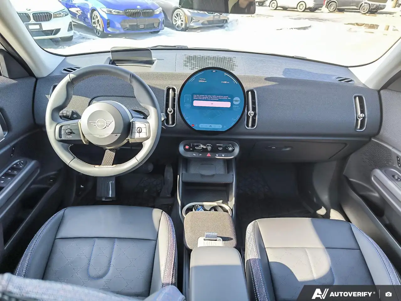 MINI Countryman снимка MINI Countryman