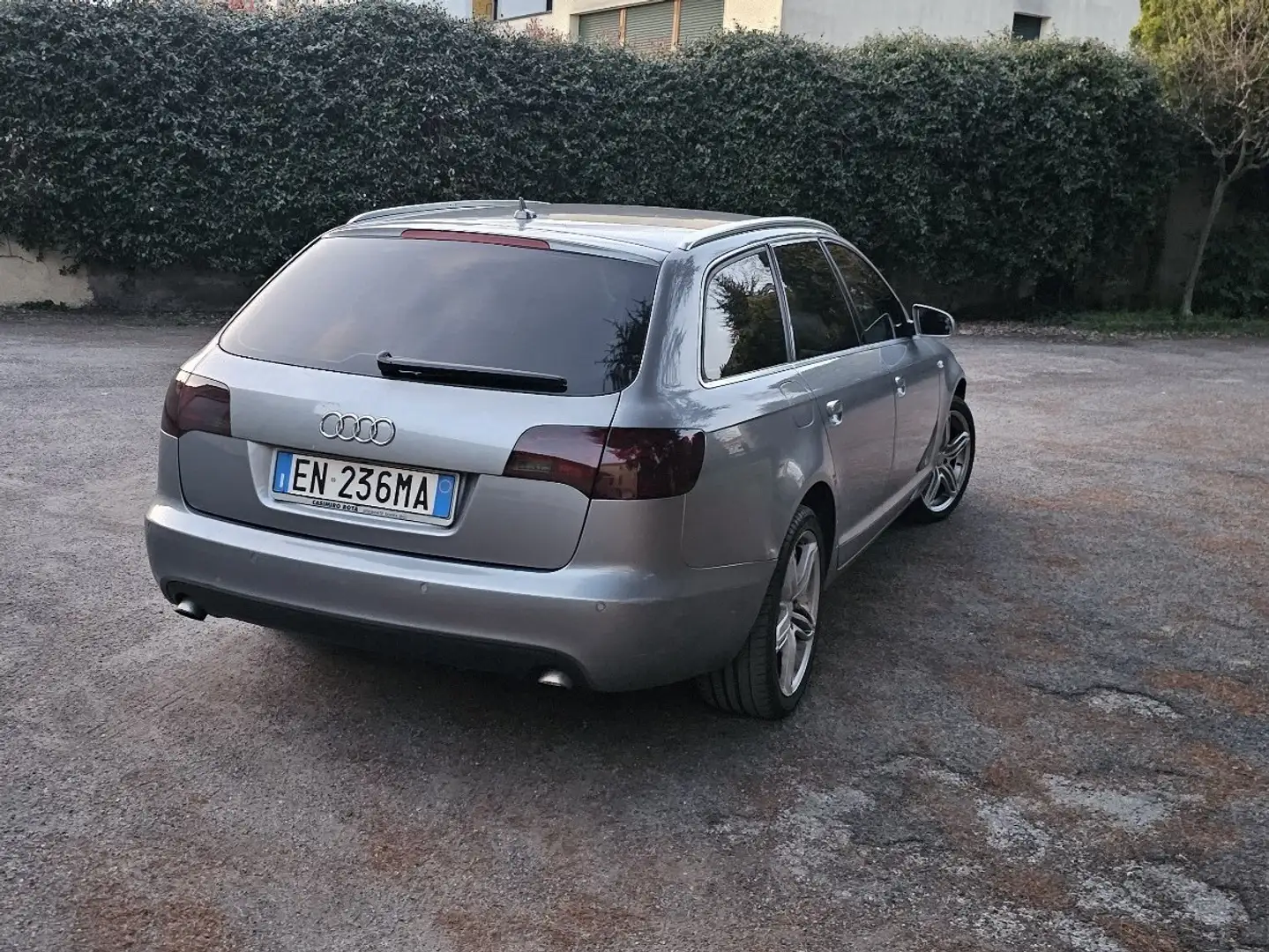 Audi A6 Avant 2.7 V6 tdi LE quattro tiptronic fap - 2