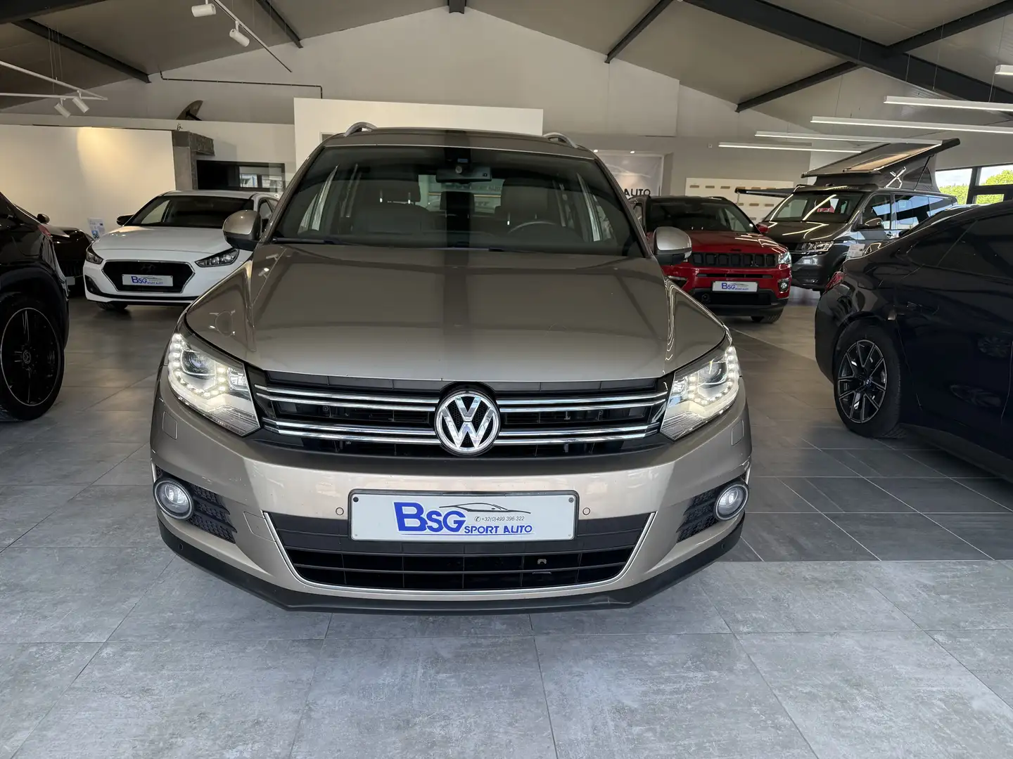 Volkswagen Tiguan 2.0 CR TDi 4Mot.BMT DSG//full options Bronce - 2