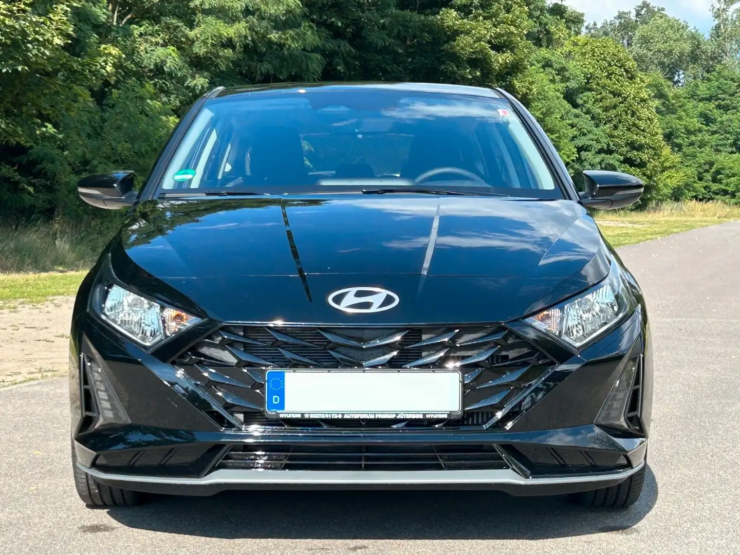 Hyundai i20 1.0 T-GDI 48V Trend *Navi*CarPlay*RFKamera* Schwarz - 2