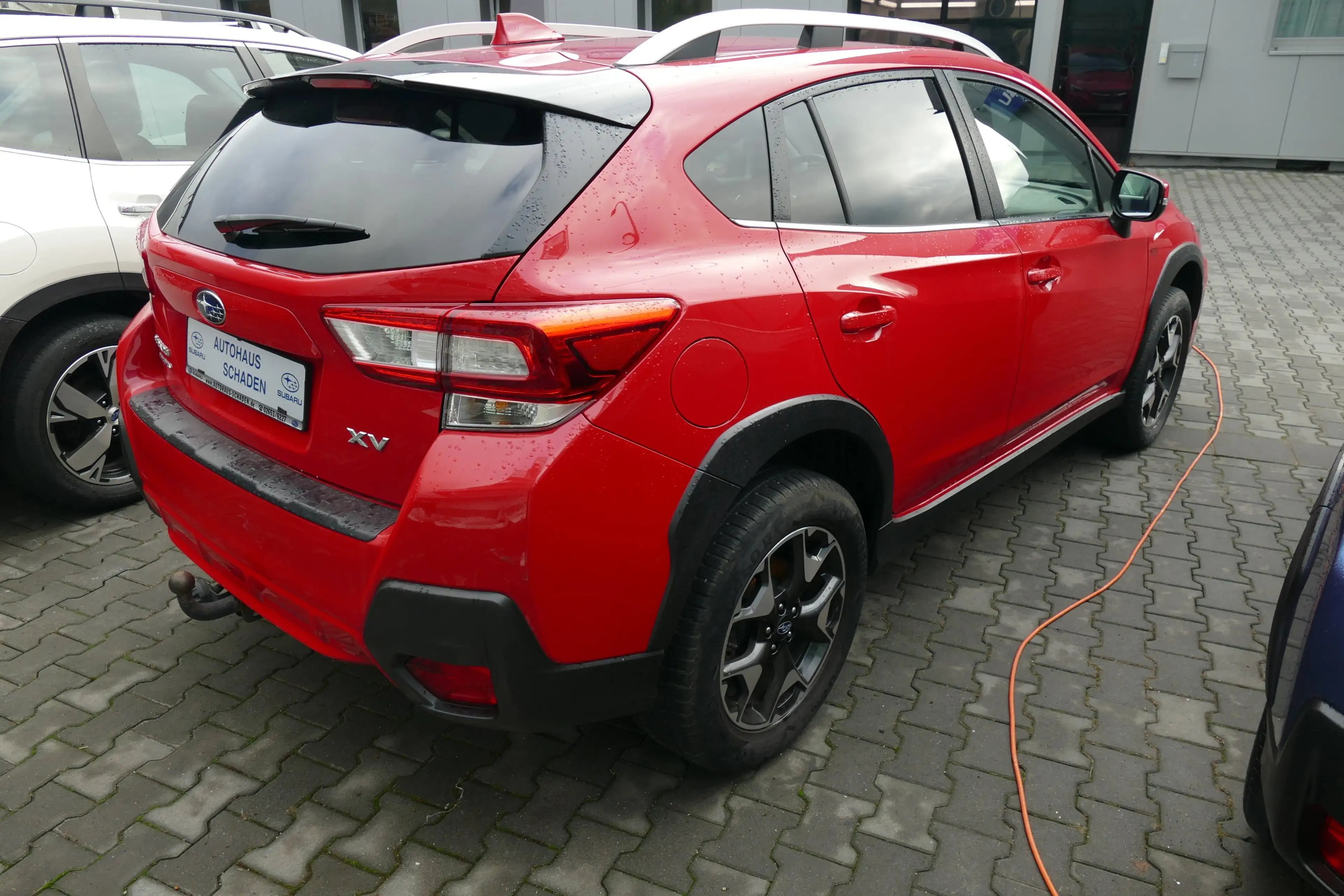 Subaru XV 1.6i COMFORT*4X4*AUTOMATIK*NUR 42.305KM*AHK*KLIMA* — photo 4