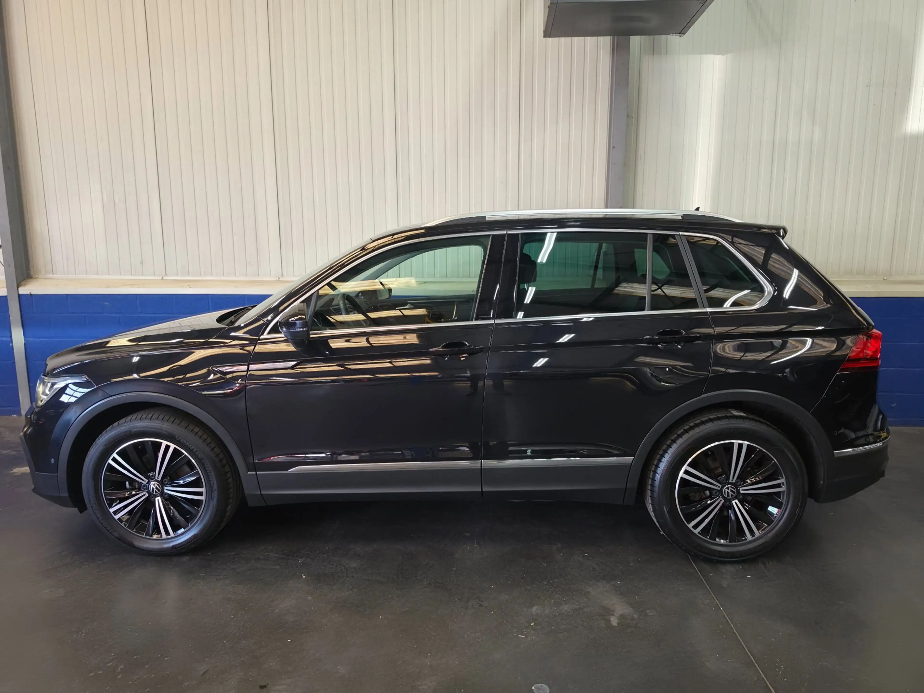 Volkswagen Tiguan 1.5 TSI Elegance — photo 2