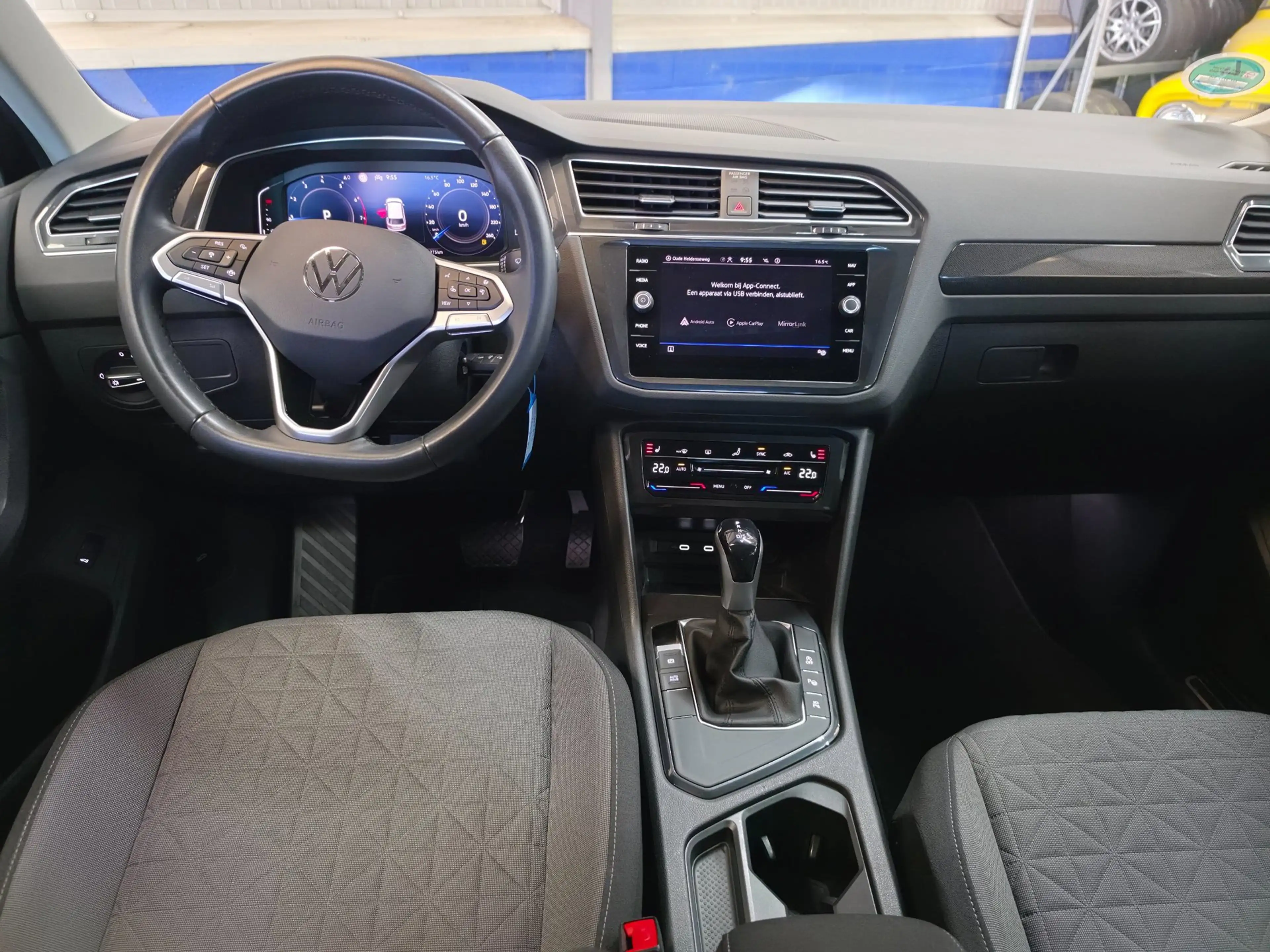 Volkswagen Tiguan 1.5 TSI Elegance — photo 10