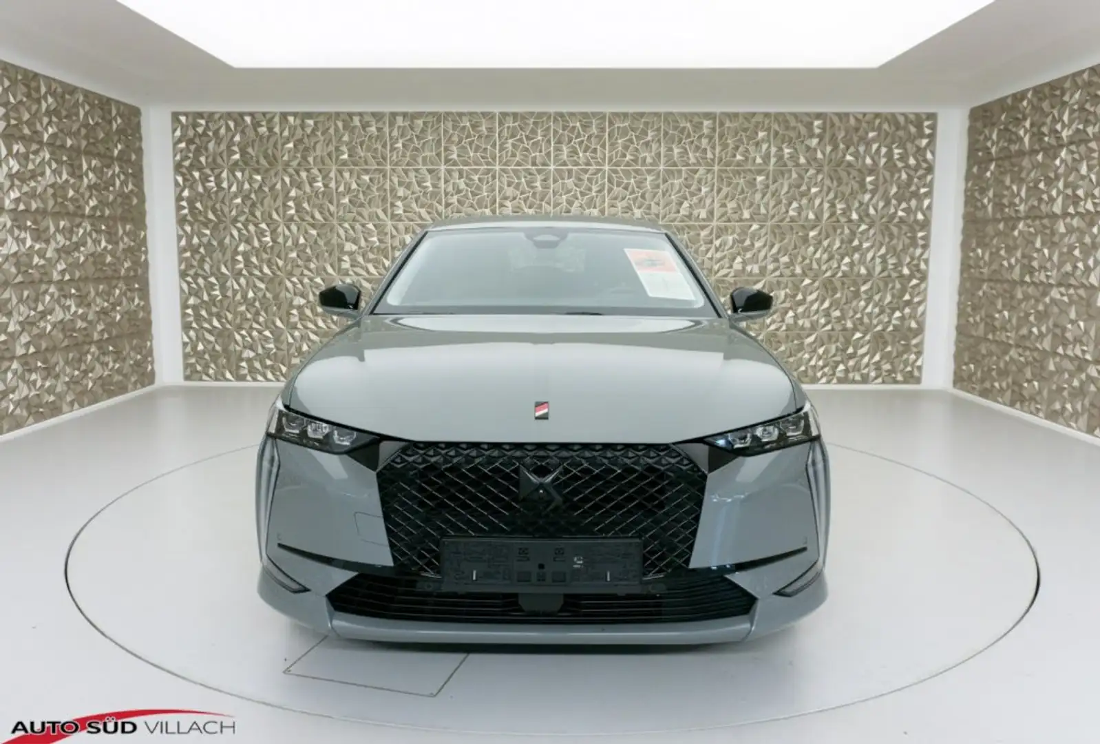 DS Automobiles DS 4 BlueHDi 130 Performance Line +   - 068792 Grau - 2