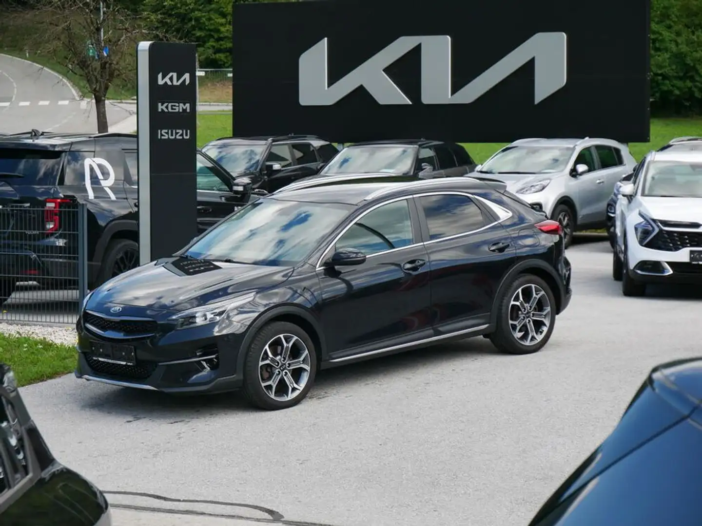 Kia XCeed Xceed 1,6 CRDI SCR Gold DCT Aut. Schwarz - 1
