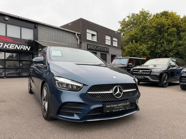 Mercedes-Benz B 220 4M AMG Line Premium/nur 6.000 km/wie NEU