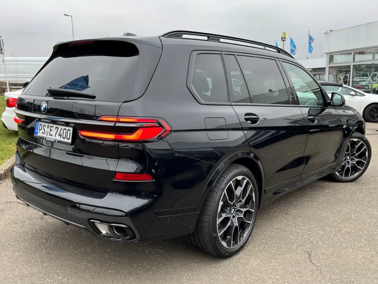 BMW X7 xDrive 40d Sportpaket HUD Luftfederung Niveau Stan Noir - 2