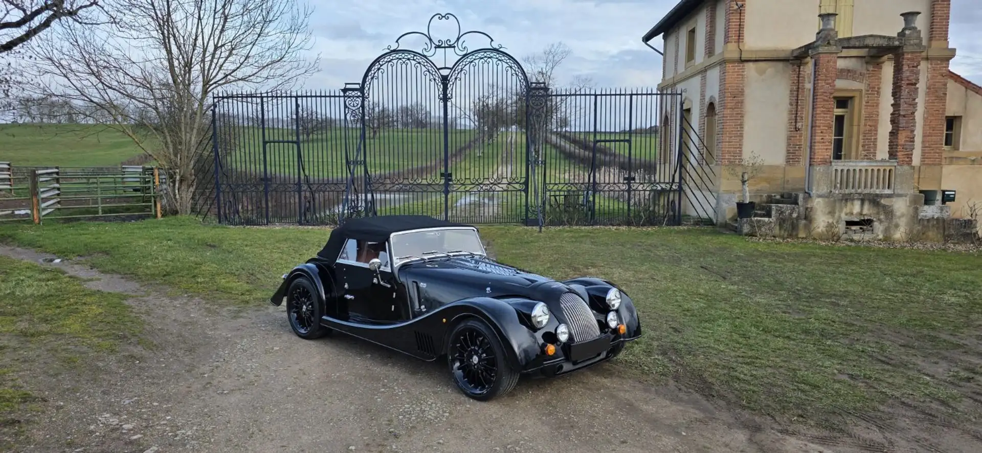 Morgan Plus Six 3.0 (340Ch) Gold - 1