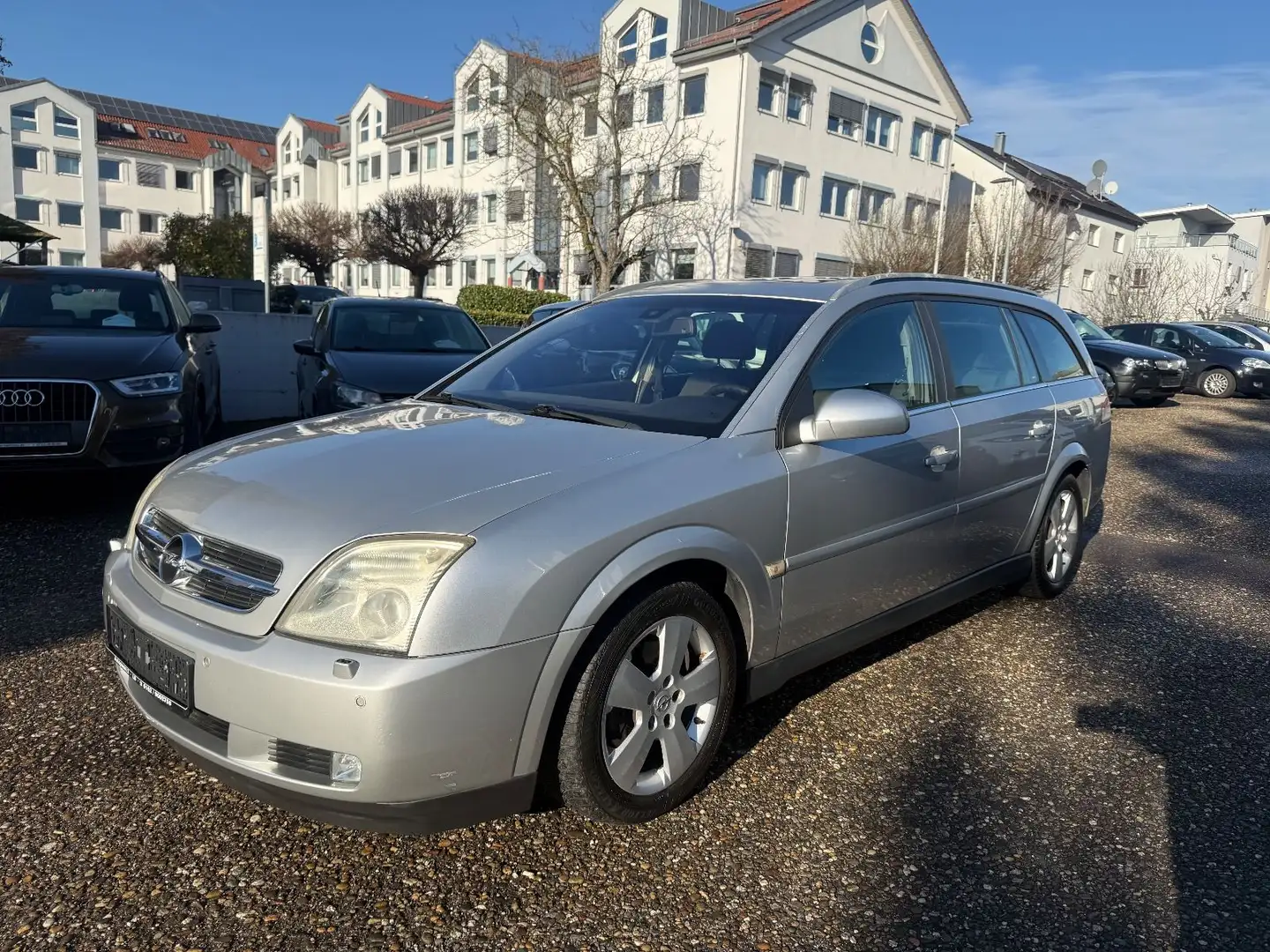 Opel Vectra Caravan 2.2 DIRECT Cosmo Automatik*Klima Silber - 1