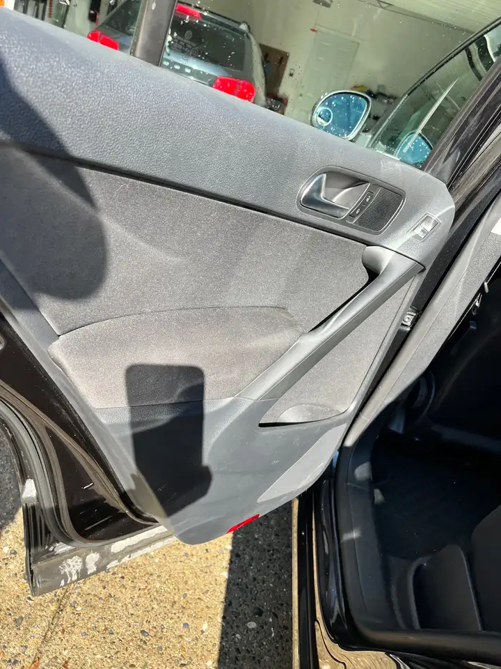 Volkswagen Tiguan снимка Volkswagen Tiguan