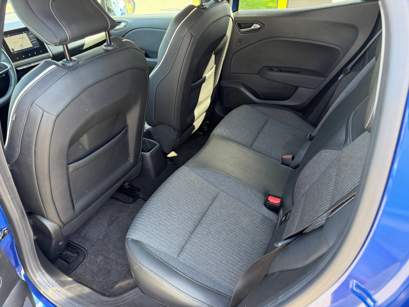 Renault Clio Intens TCe 90 — photo 11