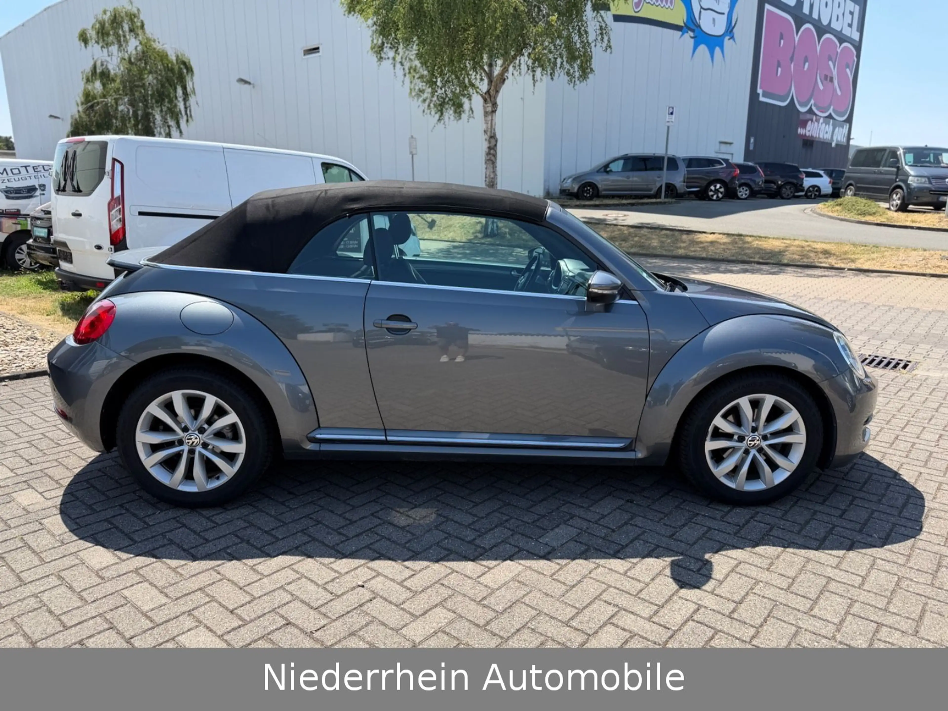 Volkswagen Beetle Cabriolet Design +Klima+SH+Tüv&AU Neu — photo 13