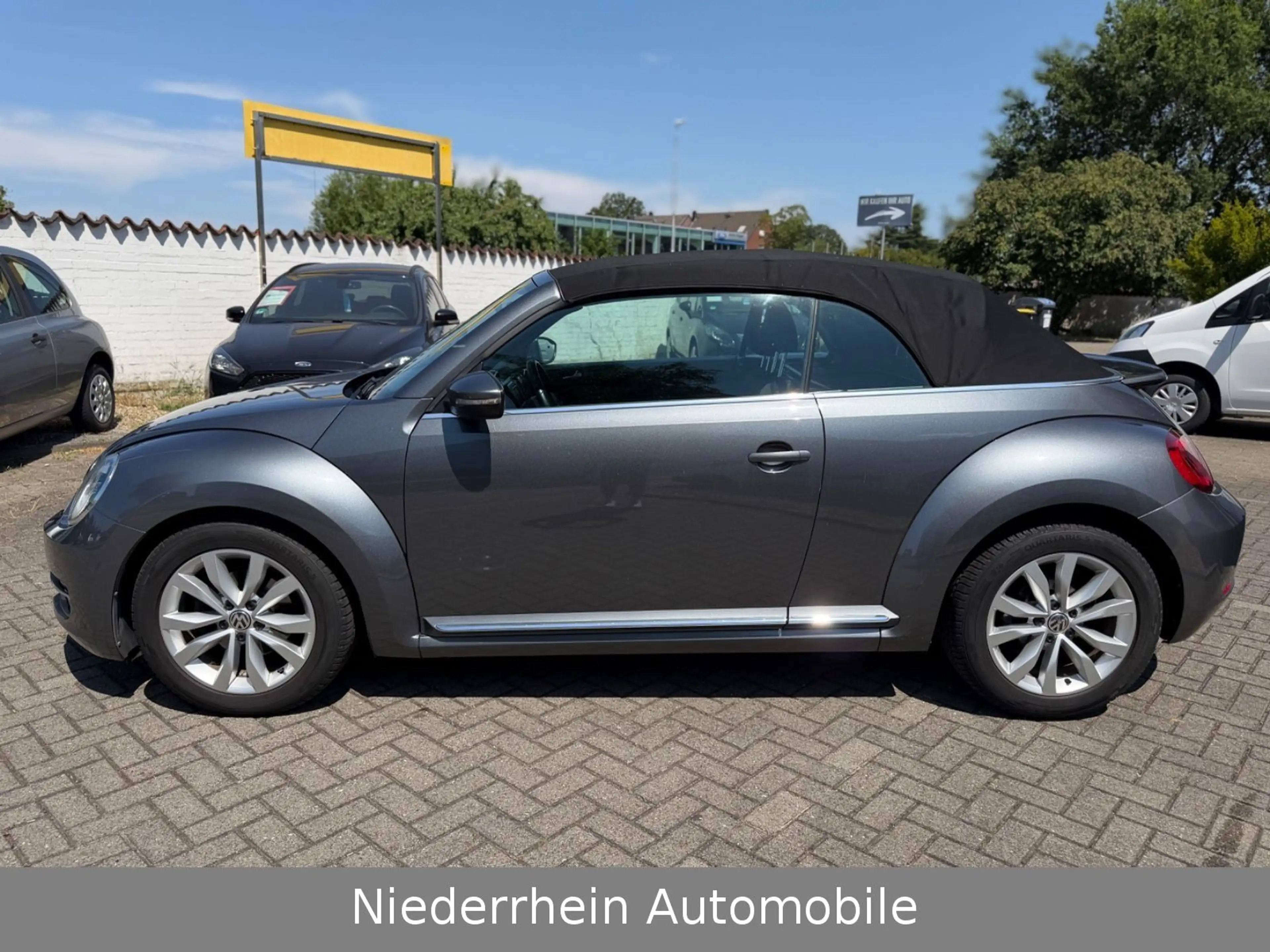 Volkswagen Beetle Cabriolet Design +Klima+SH+Tüv&AU Neu — photo 6