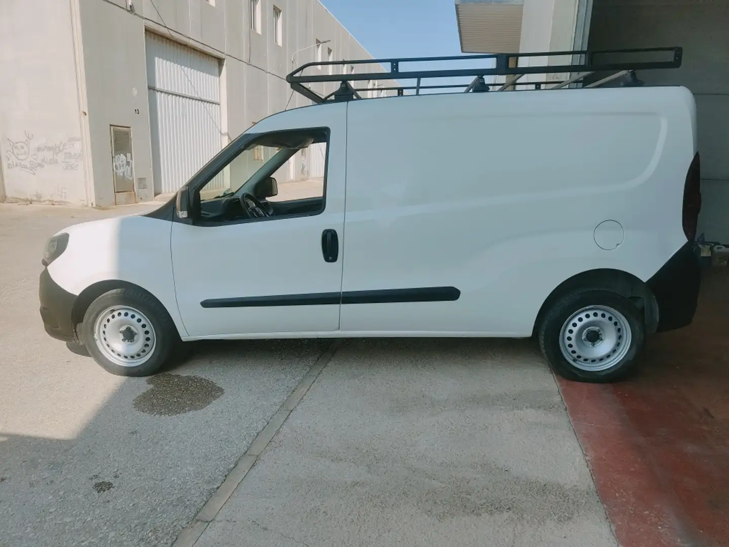 Fiat Dobló Cargo 1.4 T-Jet GNC Base Plus Maxi Blanco - 2