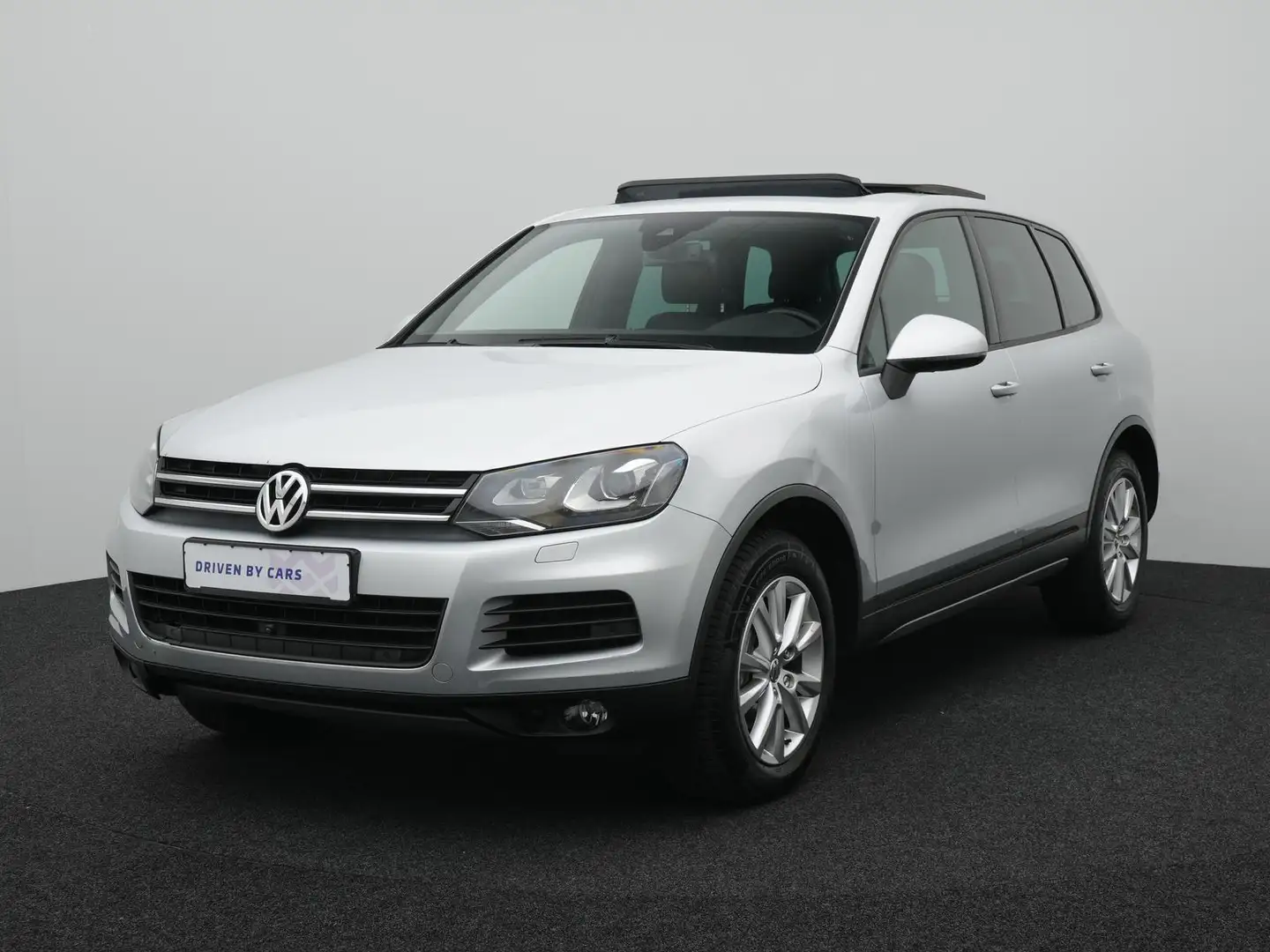Volkswagen Touareg NAVI,LUFT,ACC,PANO,E-AHK,360°,DYNAUDIO Silber - 2