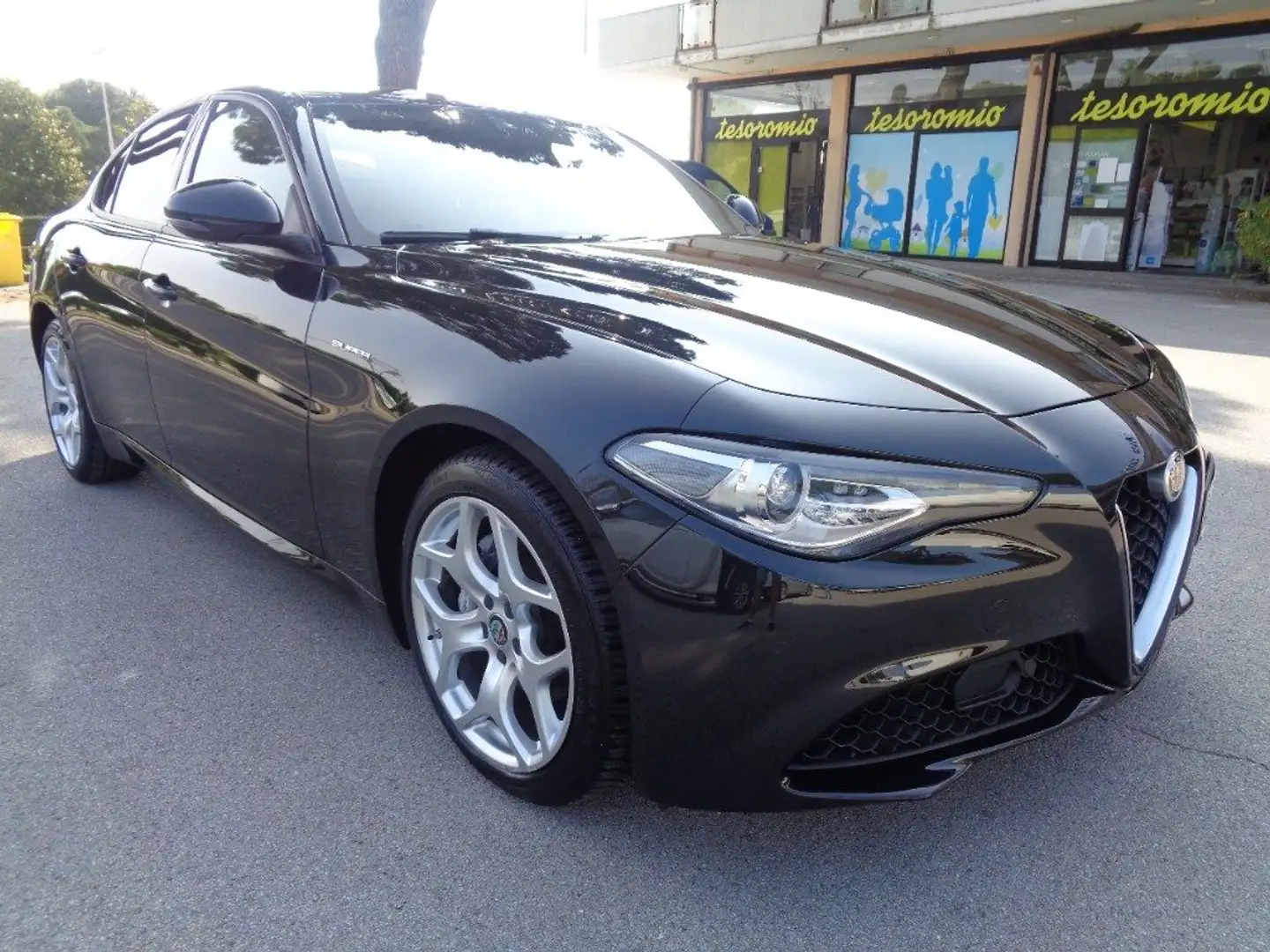 Alfa Romeo Giulia 2.2 Turbodiesel 190 CV AT8 SUPER PELLE Noir - 2