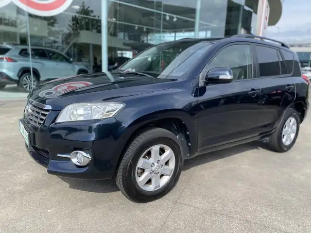 Toyota RAV 4 LX