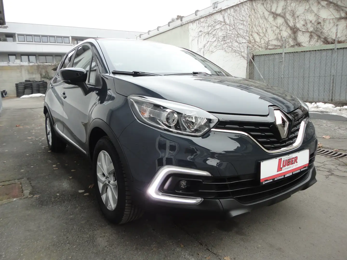 Renault Captur TCe 90 Limited Blau - 2