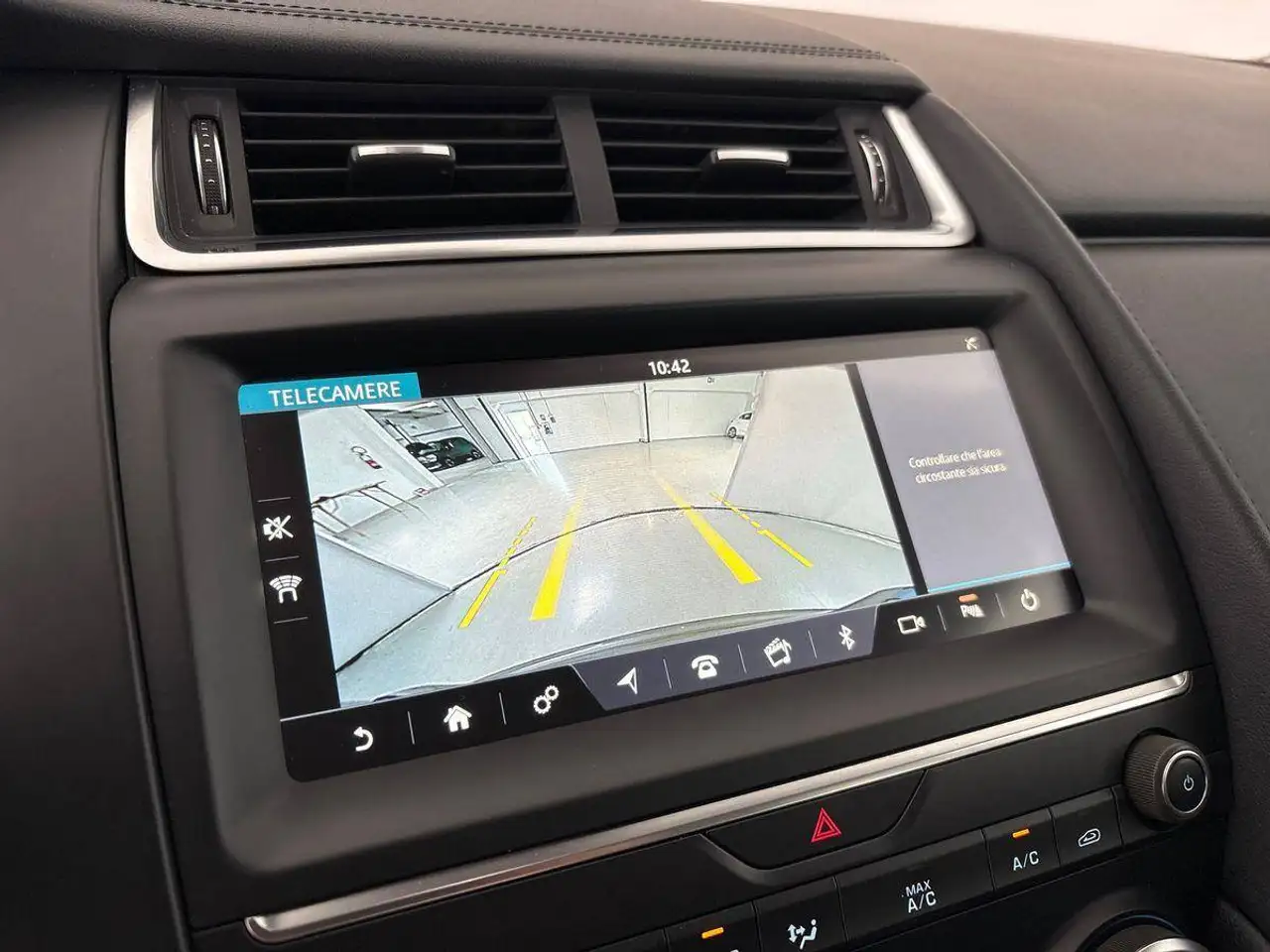 Jaguar E-Pace — photo 16 sur 17