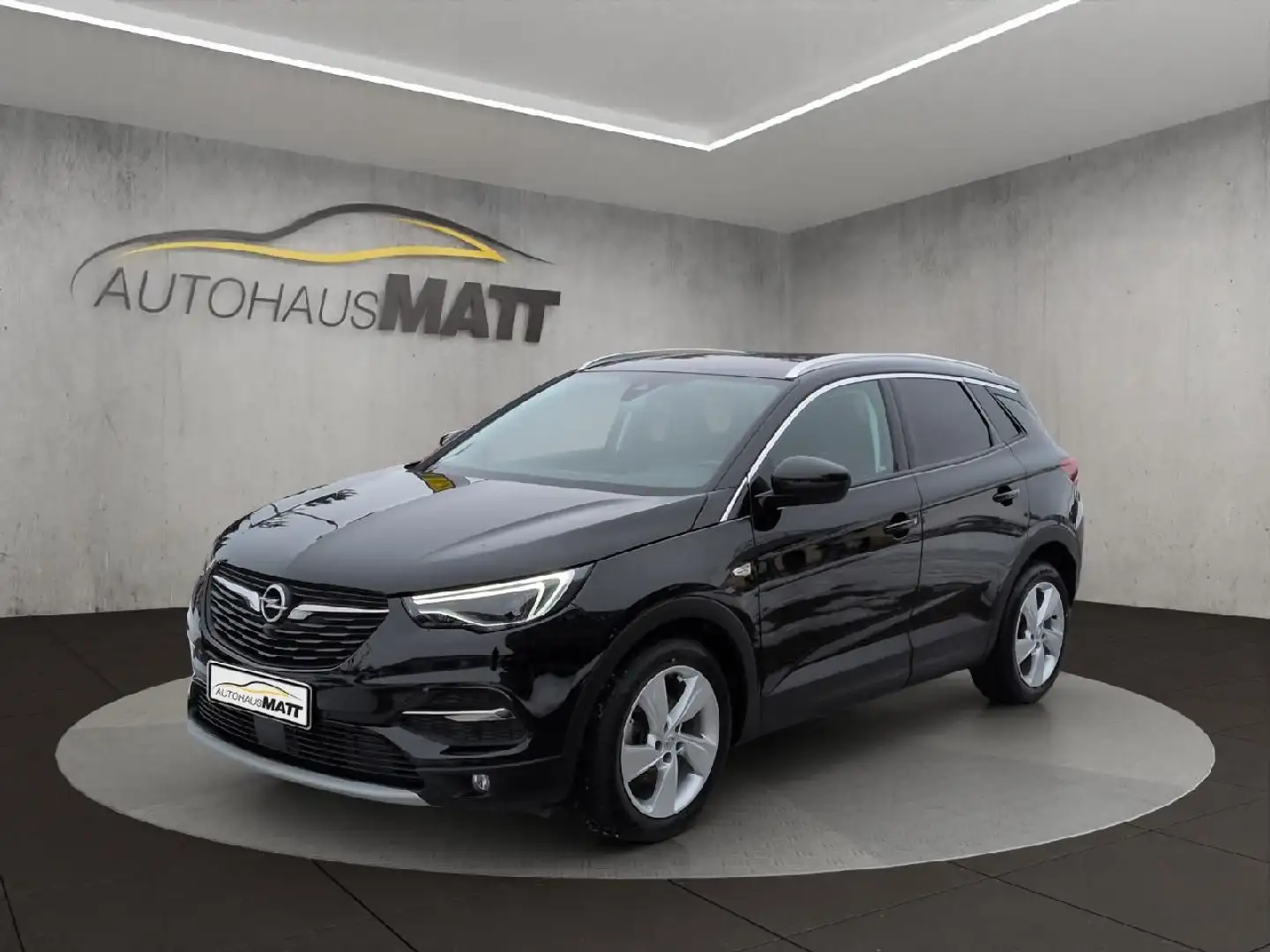 Opel Grandland X Grandland 1.2T Business Innovation Noir - 1