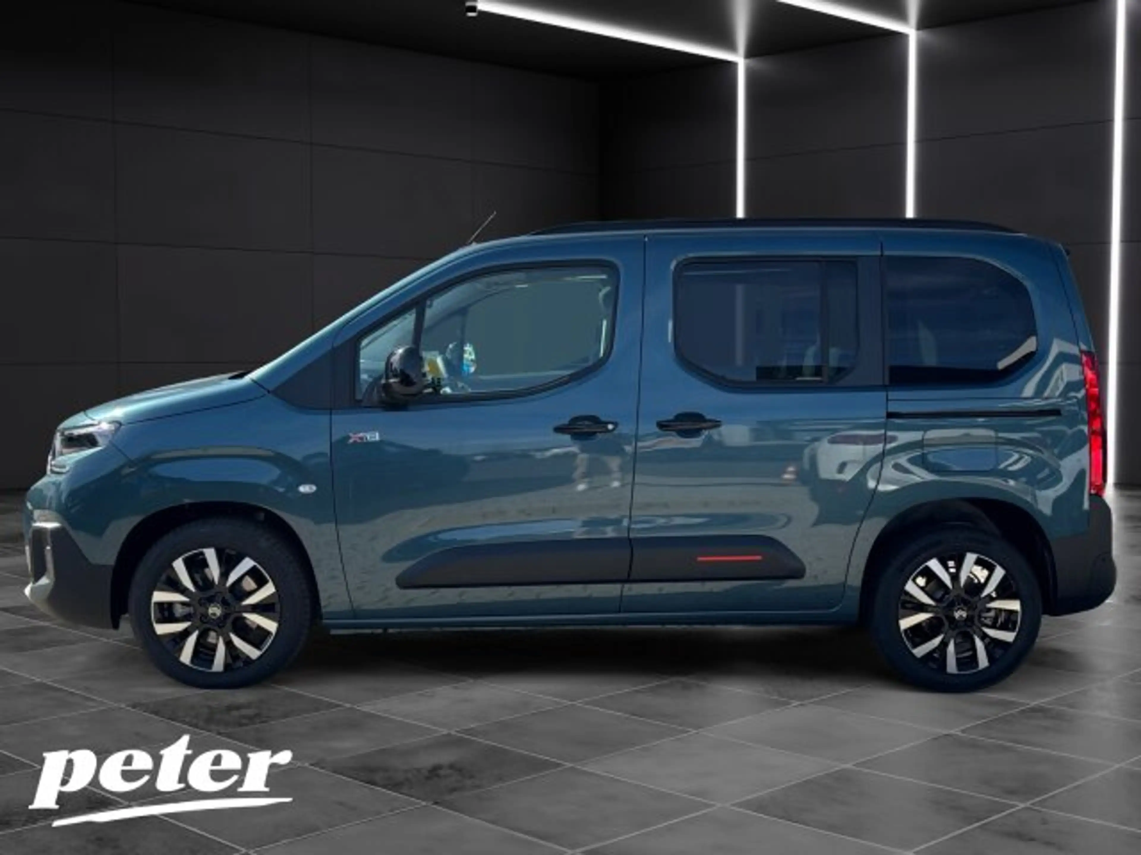 Citroen Berlingo Berlingo M 130 MAX BAR +180°Kamera+Holiday+NAV+ — photo 2