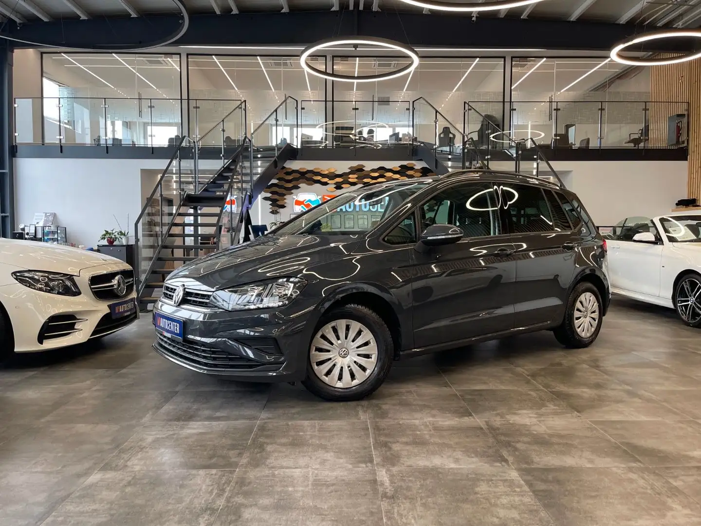 Volkswagen Golf Sportsvan 1.6 TDI Comfortline*1. Hand*PDC* Grau - 1