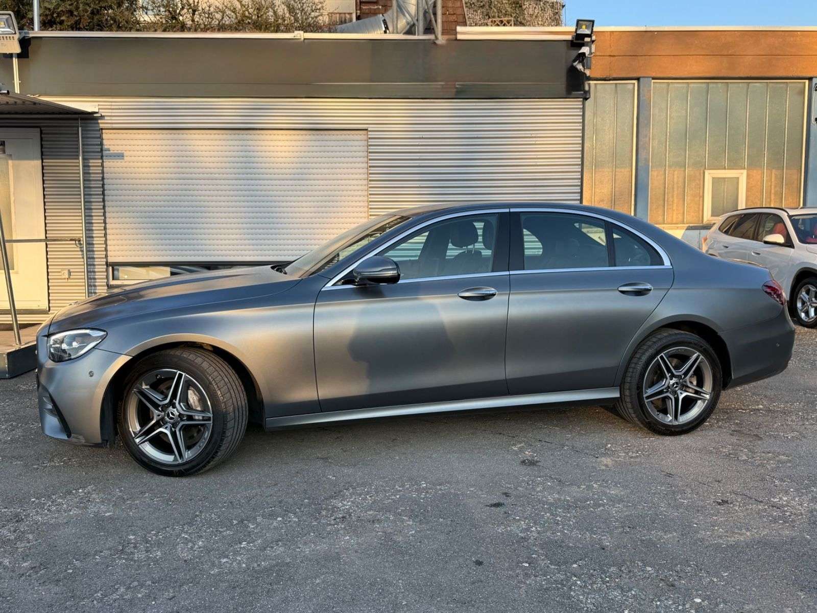 Second hand Mercedes Benz E-Class 300