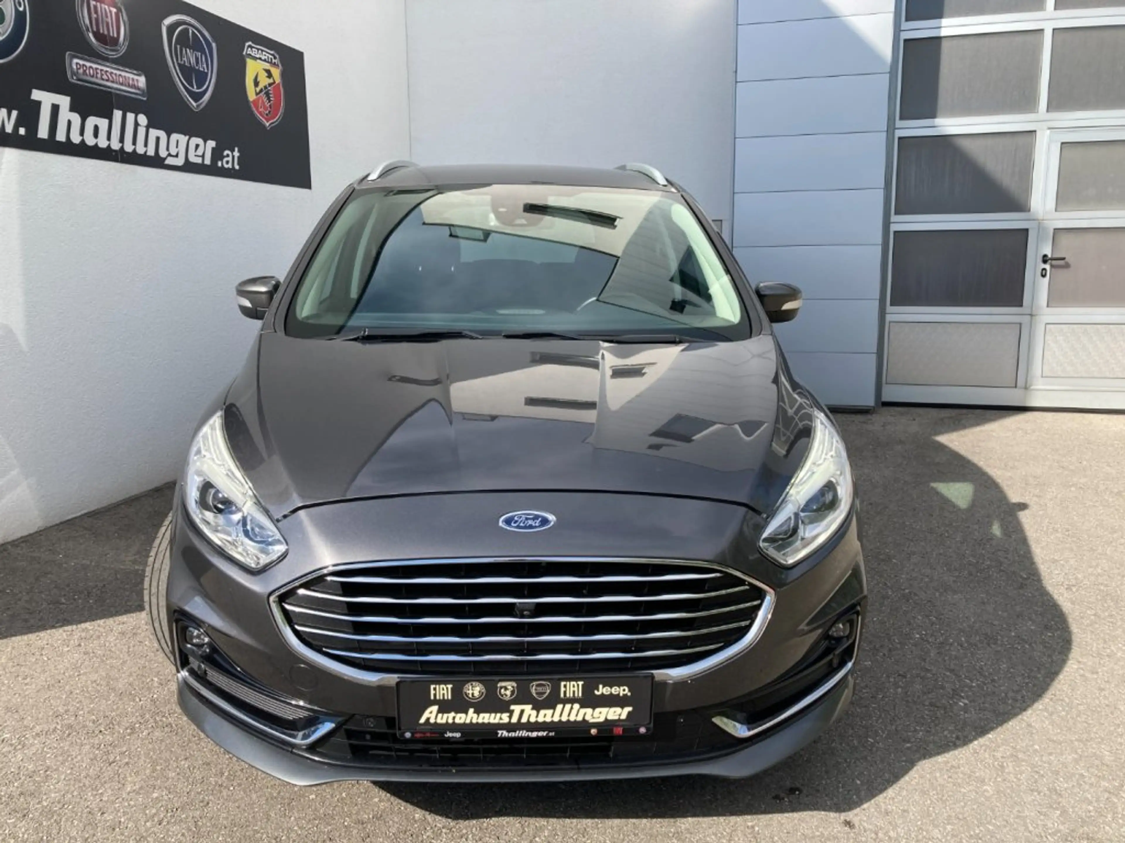 Ford Galaxy Titanium — photo 4
