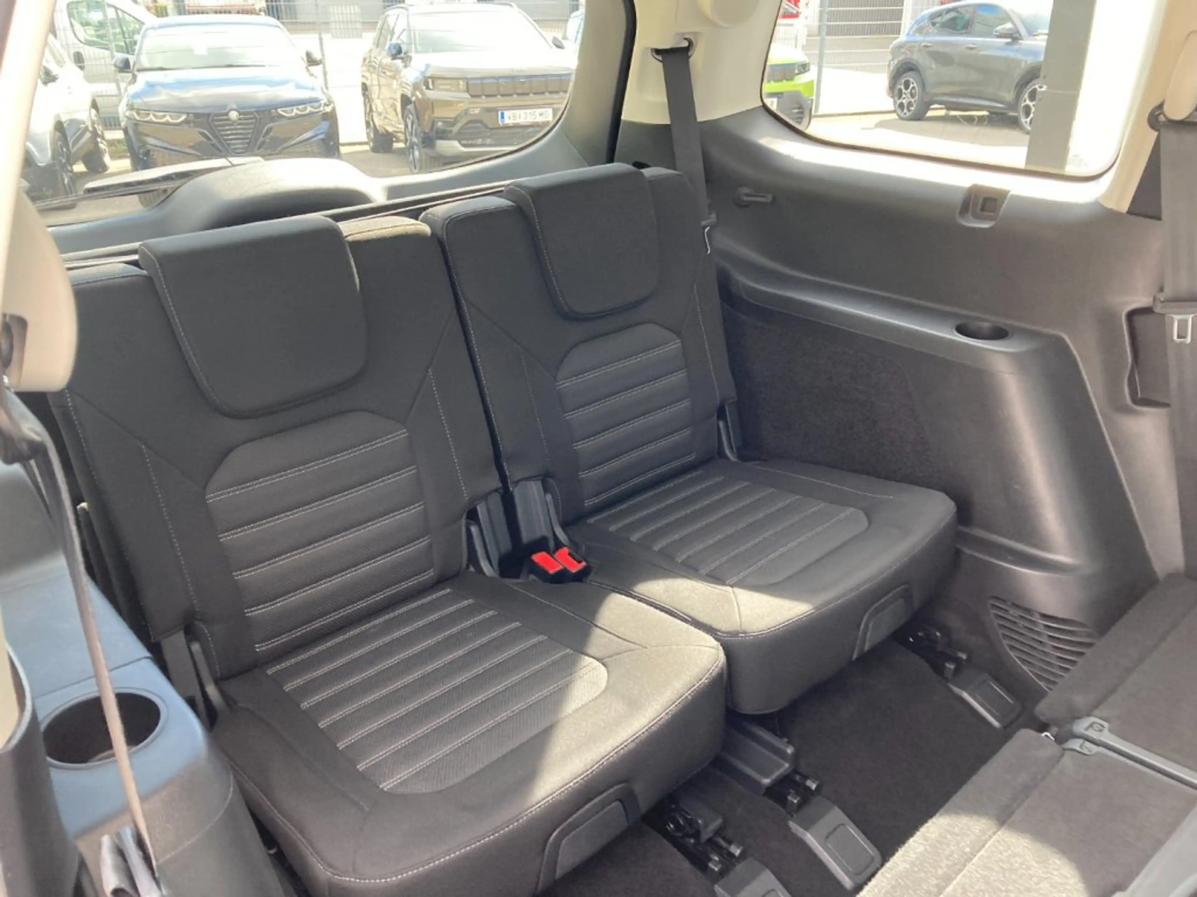 Ford Galaxy Titanium — photo 10