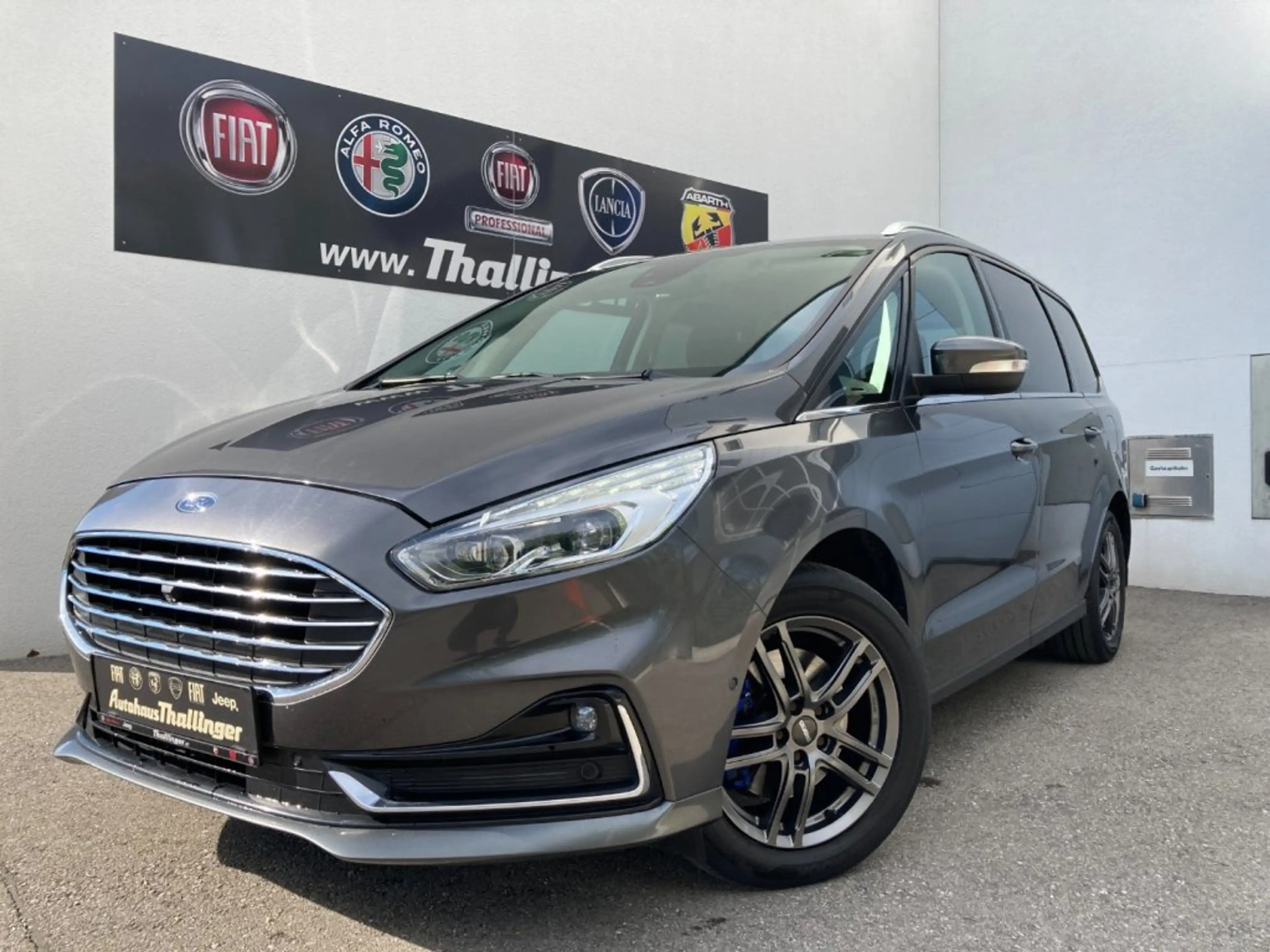 Ford Galaxy Titanium — photo 2