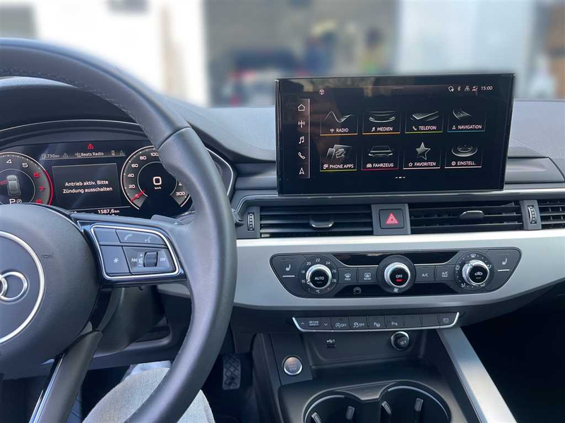 Audi A4 advanced 40 2.0 TFSI quattro S-tronic — photo 9