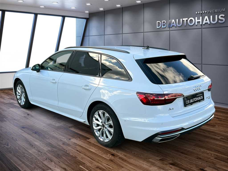 Audi A4 advanced 40 2.0 TFSI quattro S-tronic — photo 6