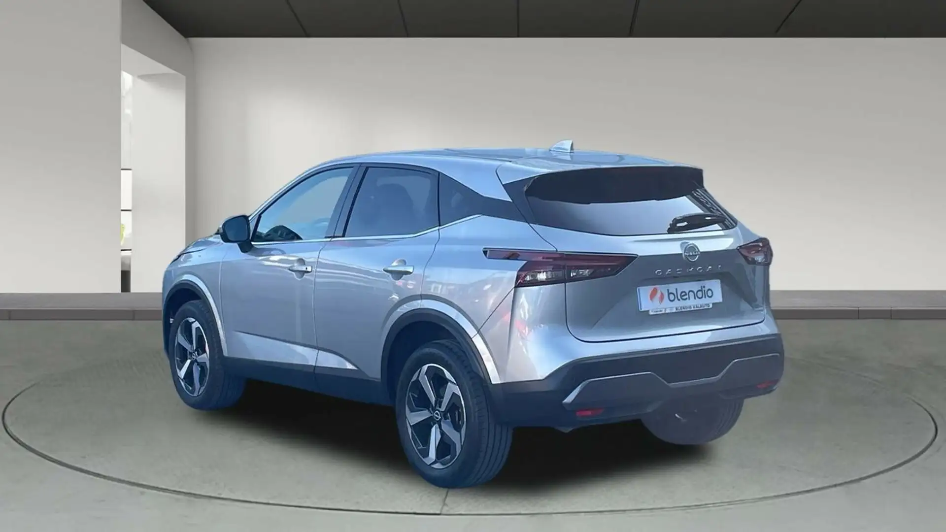 Nissan Qashqai 1.3 DIG-T mHEV 12V N-Connecta 4x2 103kW Plateado - 2