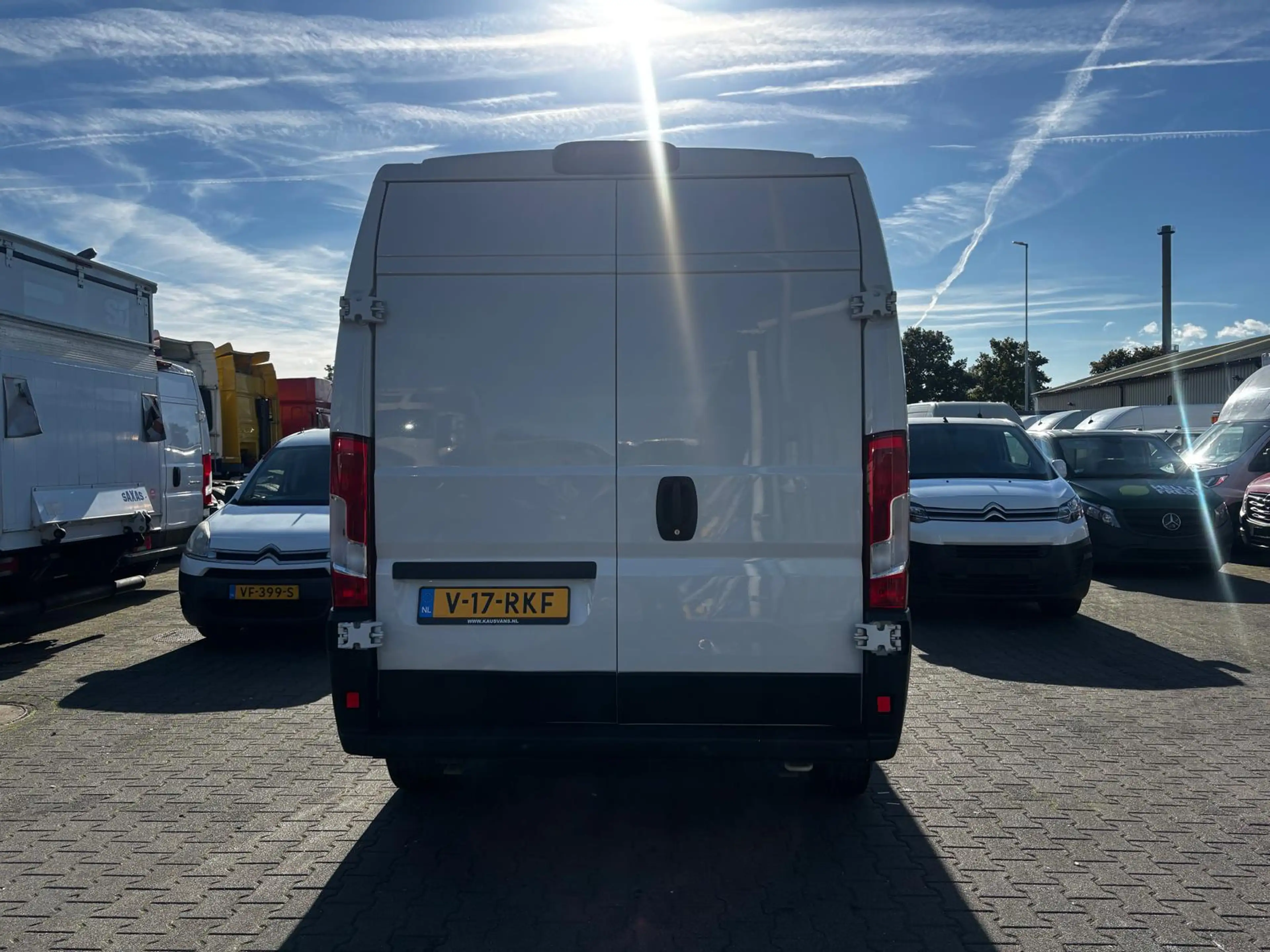 Peugeot Boxer 2.2 BlueHDI L3 H2 Airco Navi 2x Schuifdeur! — photo 6