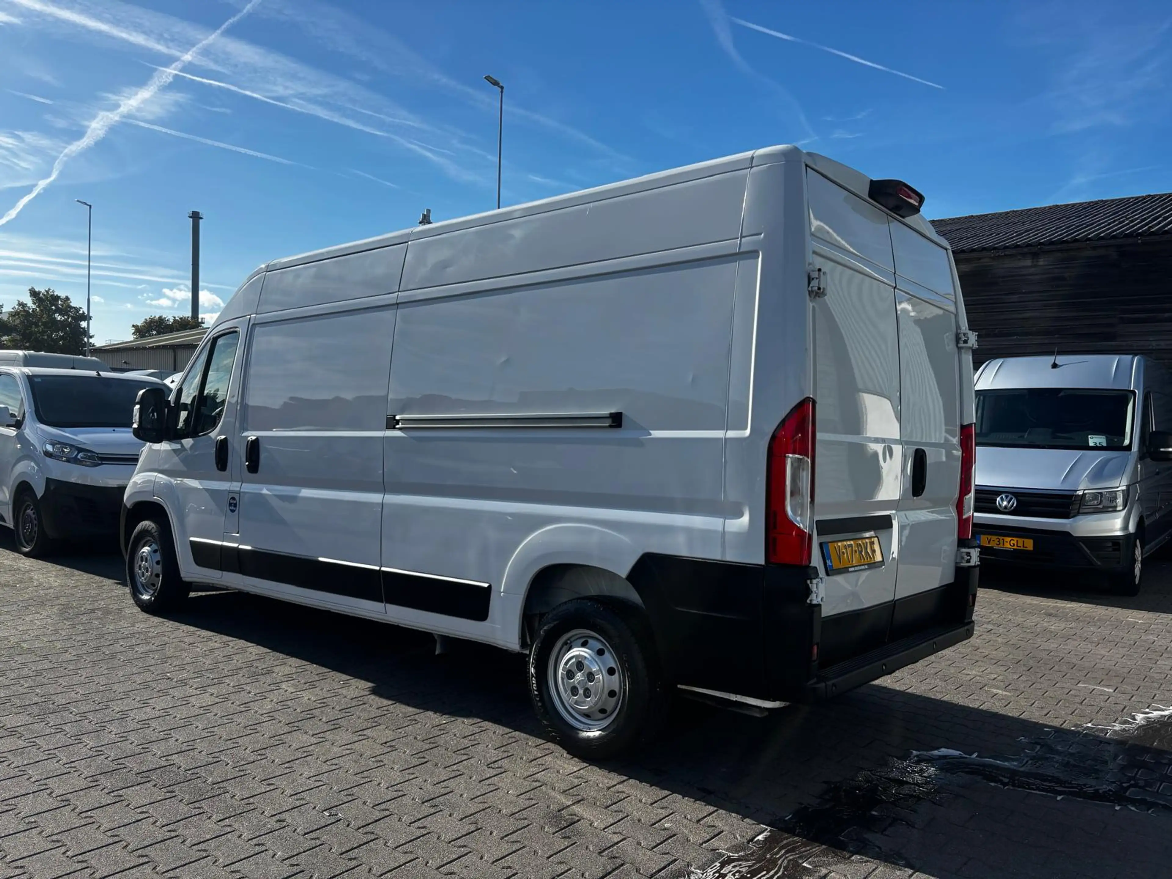 Peugeot Boxer 2.2 BlueHDI L3 H2 Airco Navi 2x Schuifdeur! — photo 7