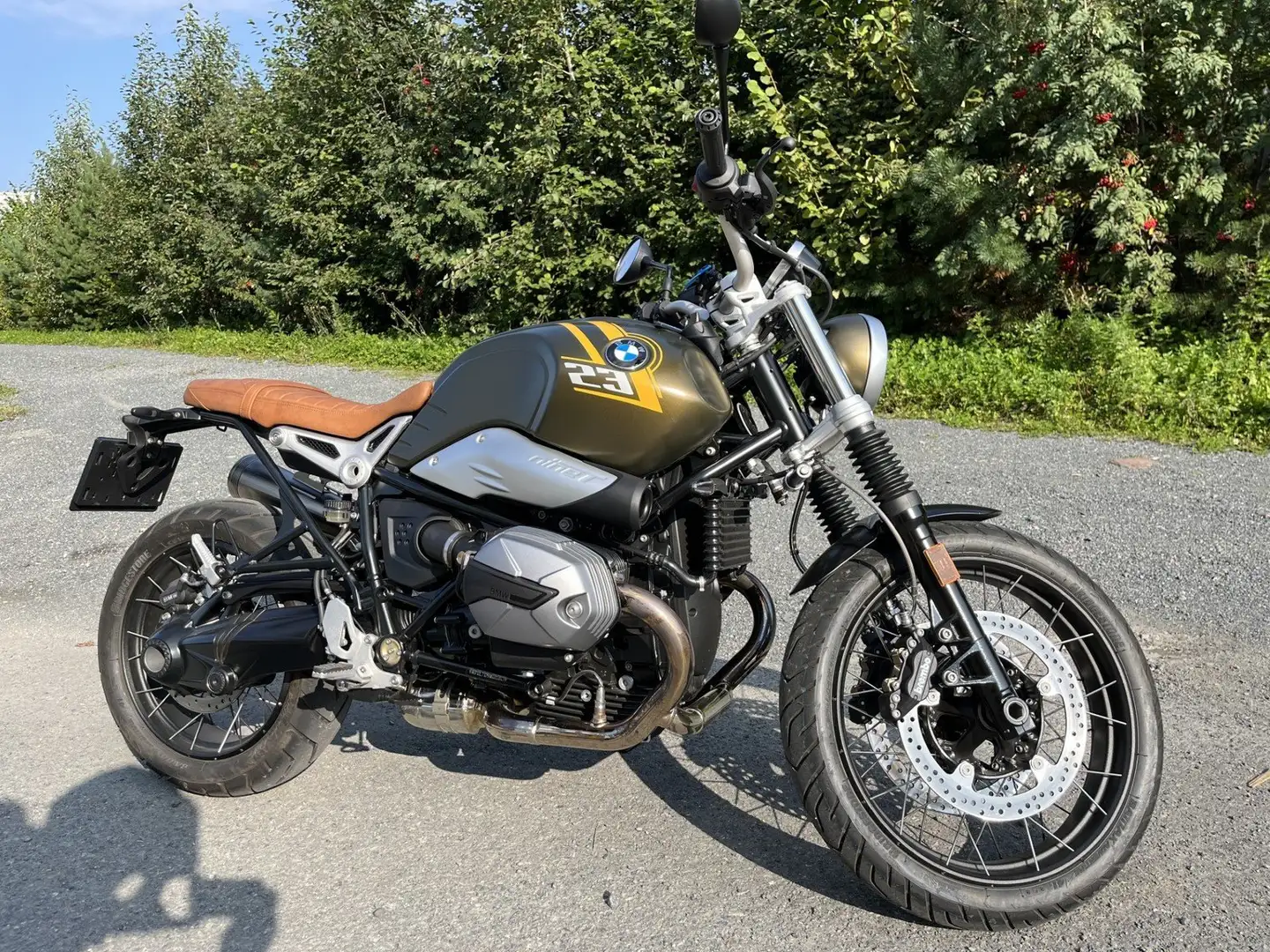 BMW R nineT Scrambler Бронзовый - 2
