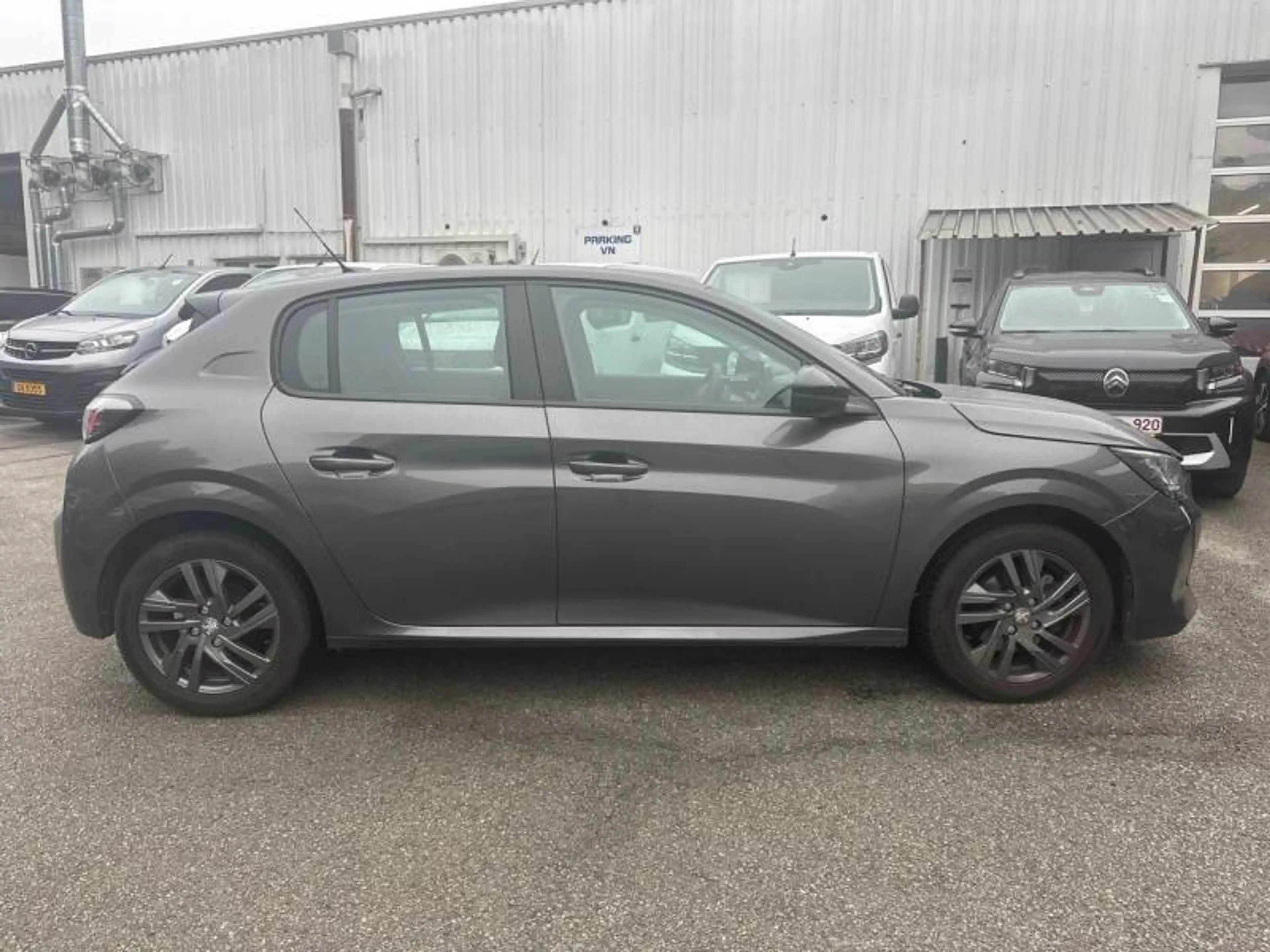Peugeot 208 2 1.2 PureTech 100 MAN6 S&S Active Pack — photo 4