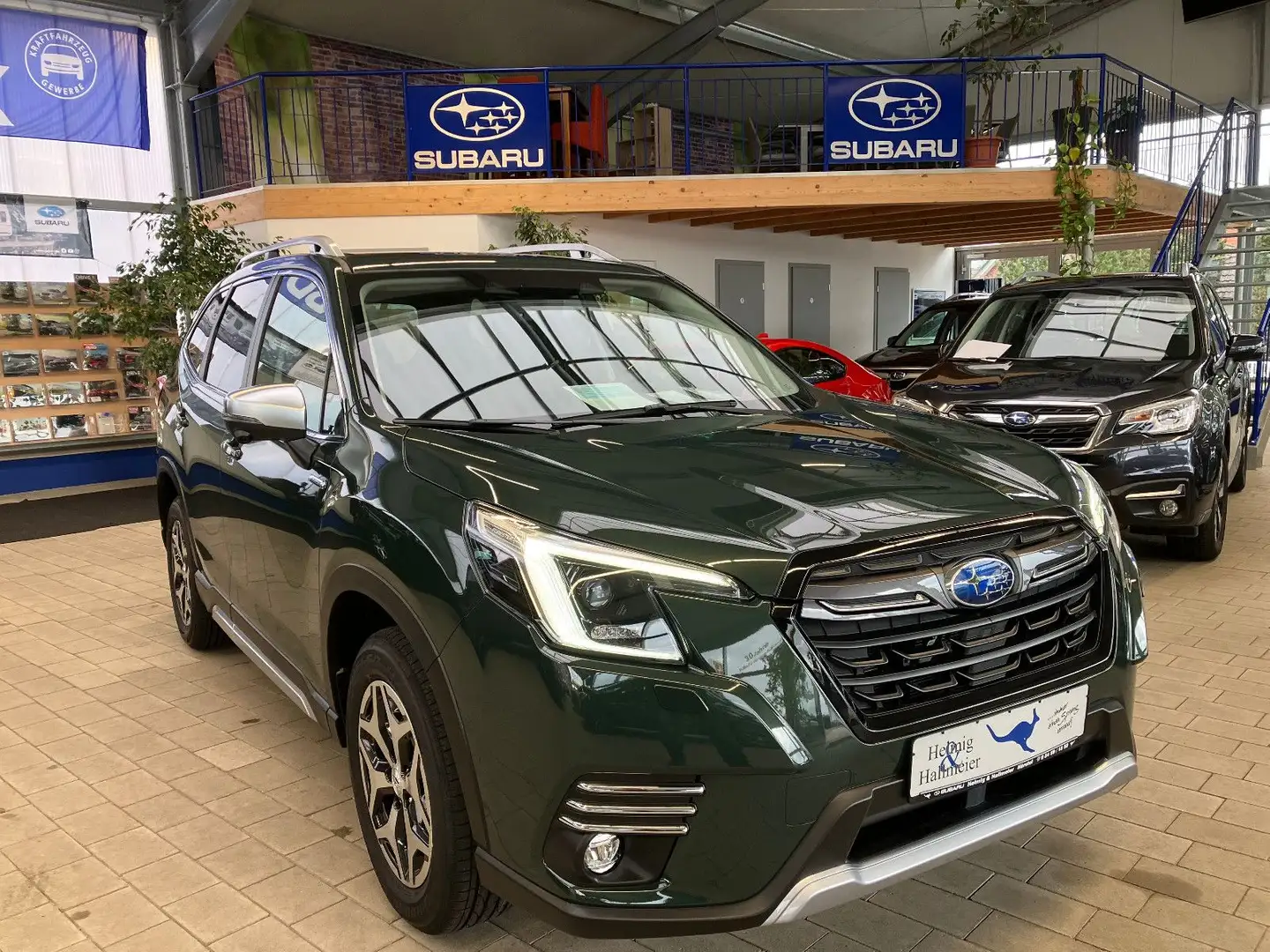 Subaru Forester 2.0ie Comfort  Lineartronic Green - 1