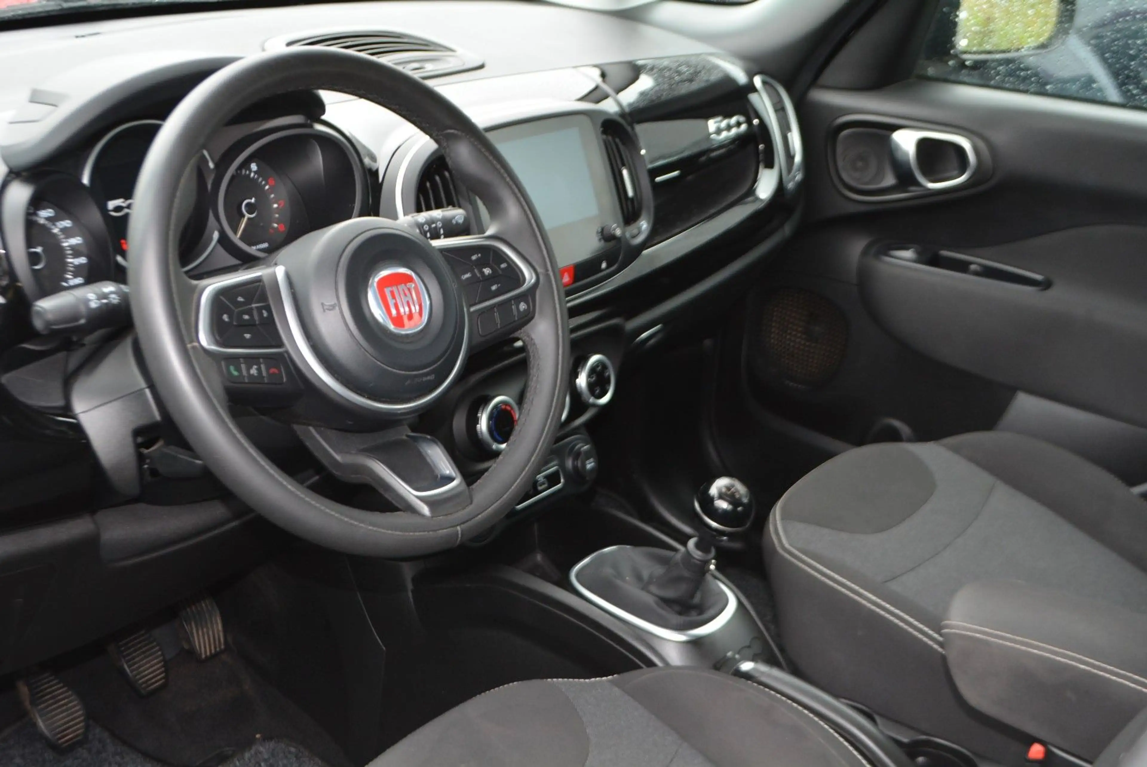 Fiat 500L Pop Star-7Sitzer — photo 10