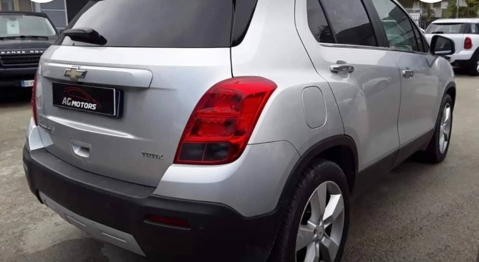 Chevrolet Trax Trax 1.7 LT fwd 130cv auto Plateado - 2