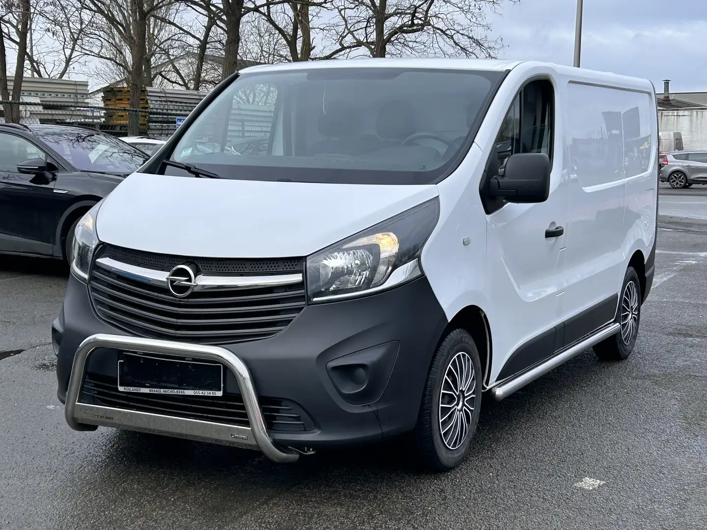 Opel Vivaro 1.6CDTi 29 L2H1 Expression 90 Wit - 1
