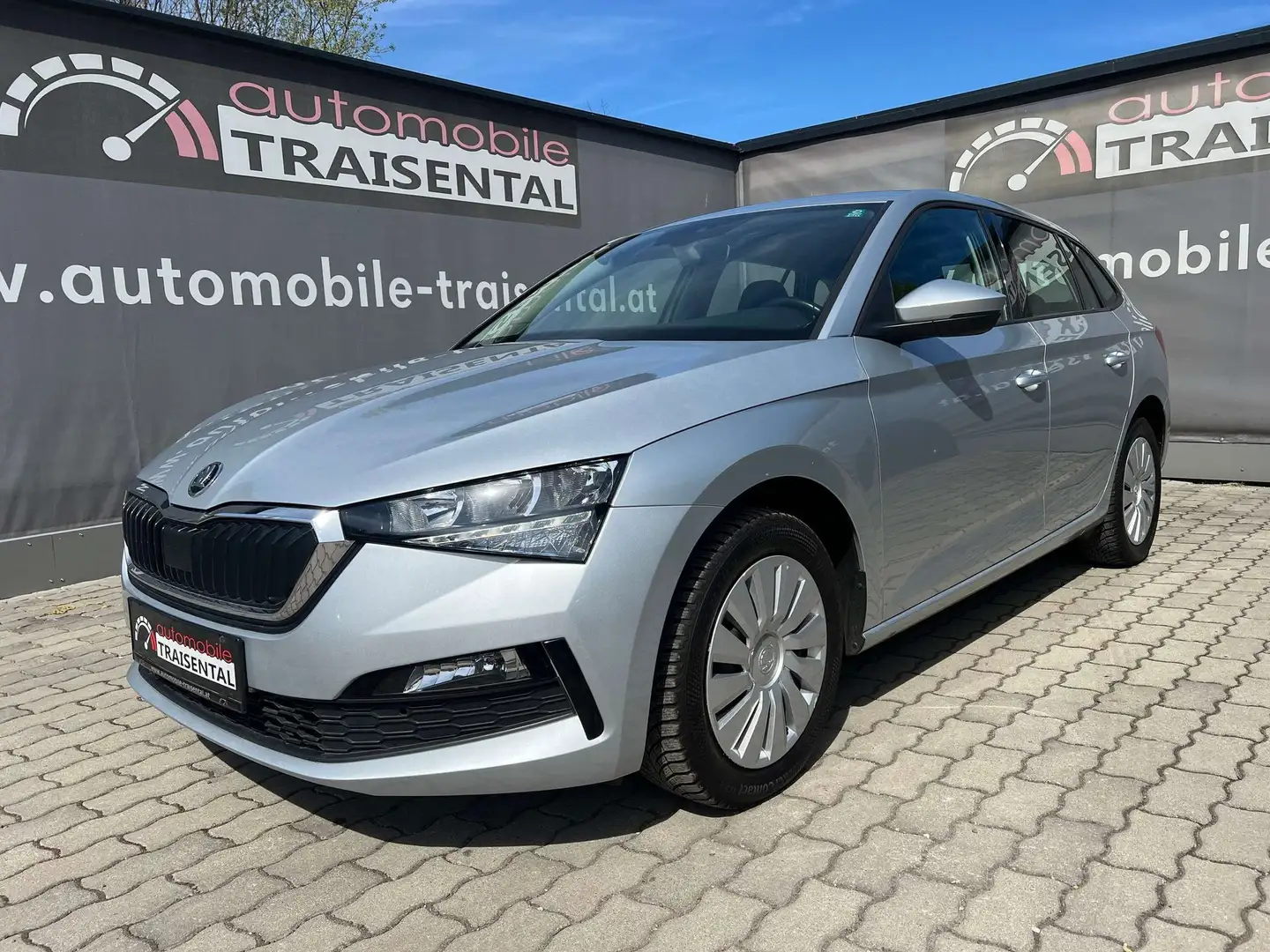 Skoda Scala Ambition 1.0 TSI 85 KW Silber - 1