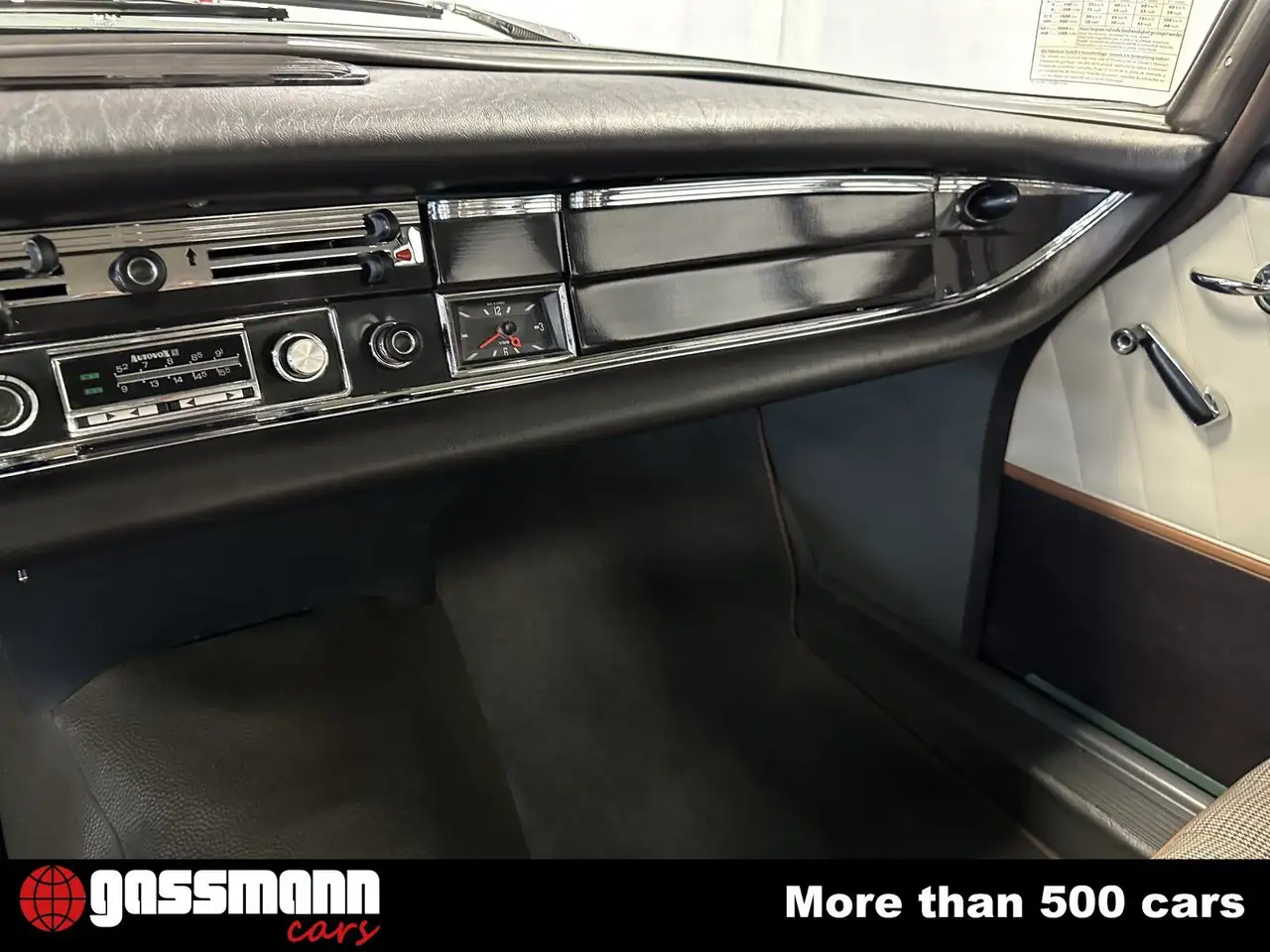 Mercedes-Benz 190 C Heckflosse Limousine - W110 mehrfach, foto 12