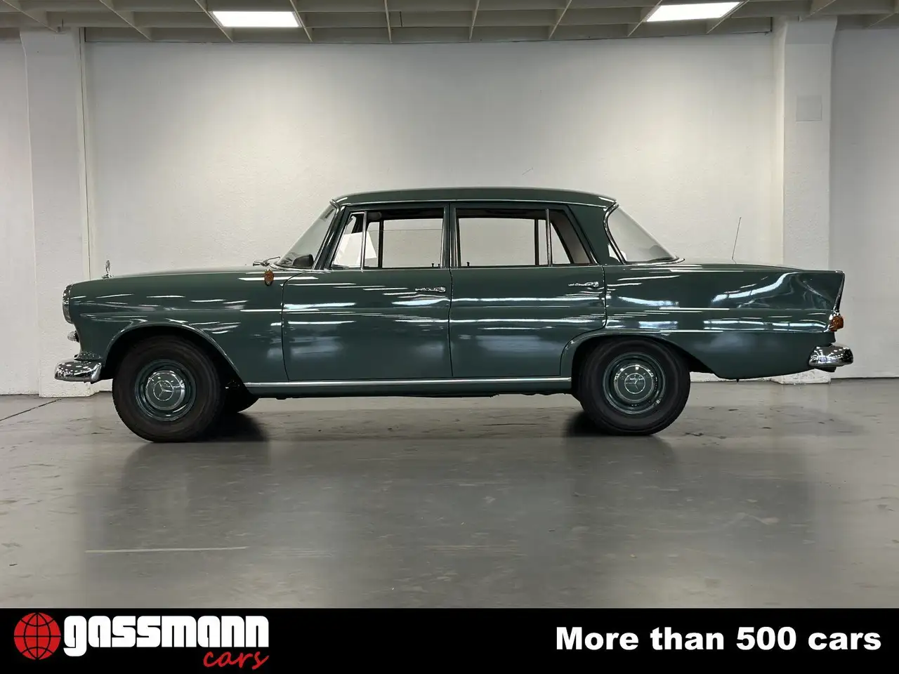 Mercedes-Benz 190 C Heckflosse Limousine - W110 mehrfach, foto 4