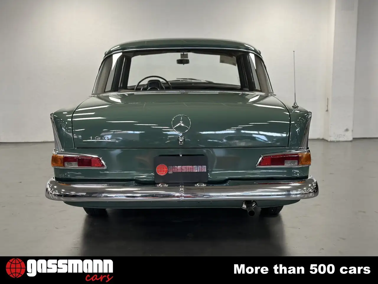 Mercedes-Benz 190 C Heckflosse Limousine - W110 mehrfach, foto 7