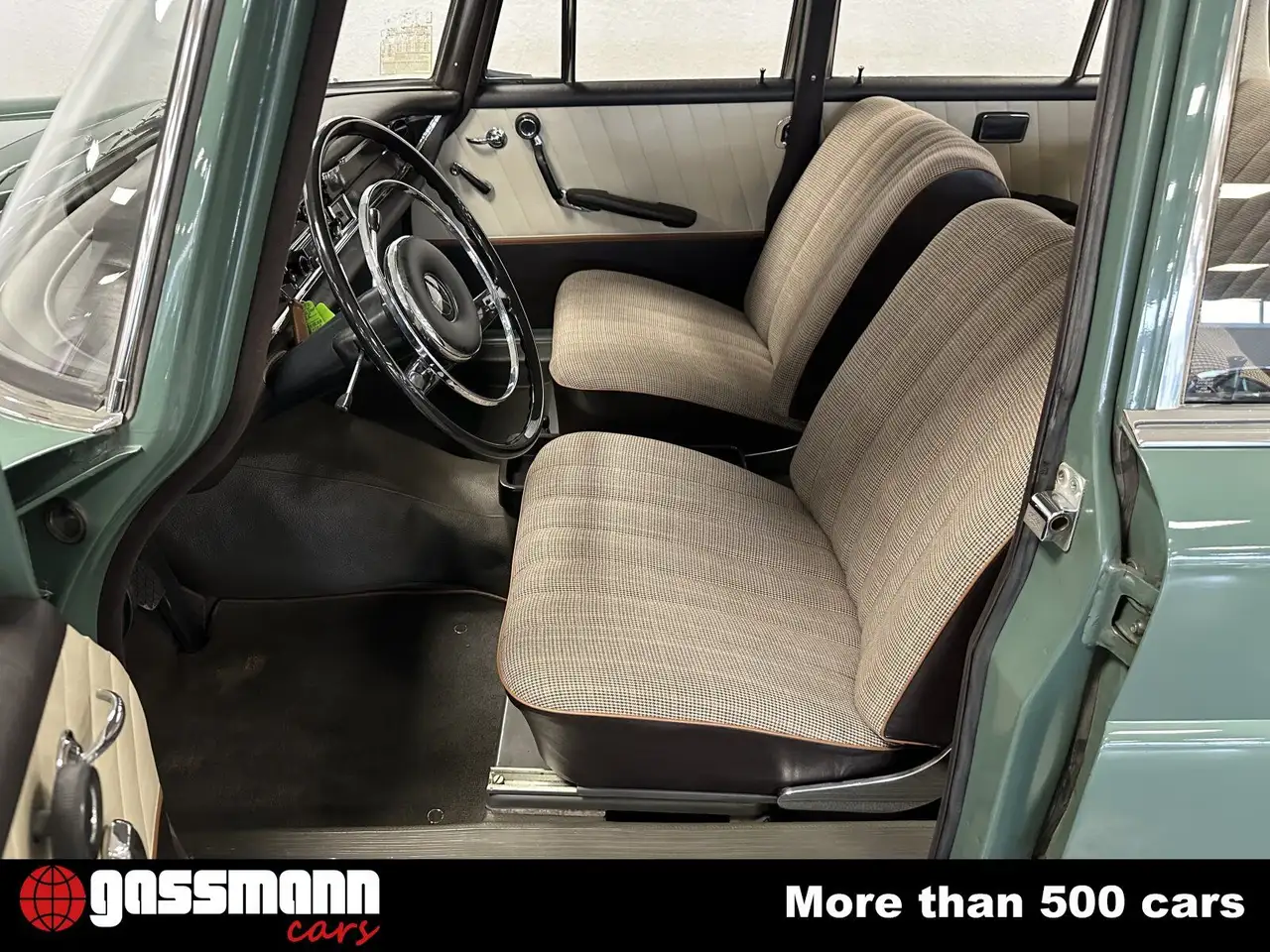 Mercedes-Benz 190 C Heckflosse Limousine - W110 mehrfach, foto 9