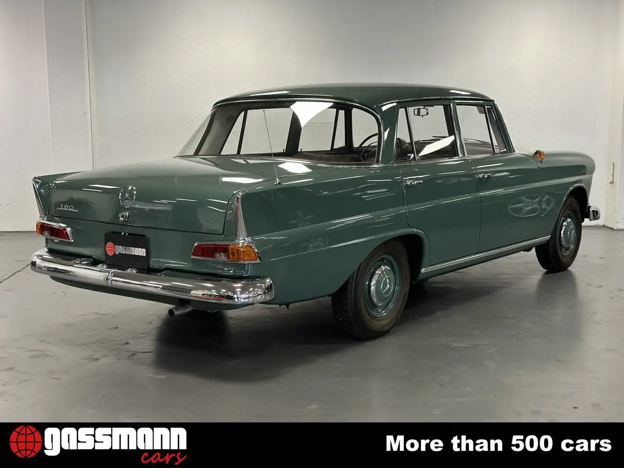 Mercedes-Benz 190 C Heckflosse Limousine - W110 mehrfach, foto 6