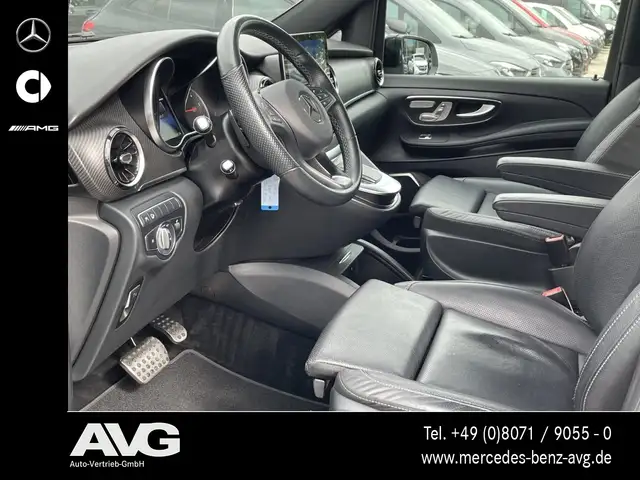 Mercedes-Benz V 300 view 12